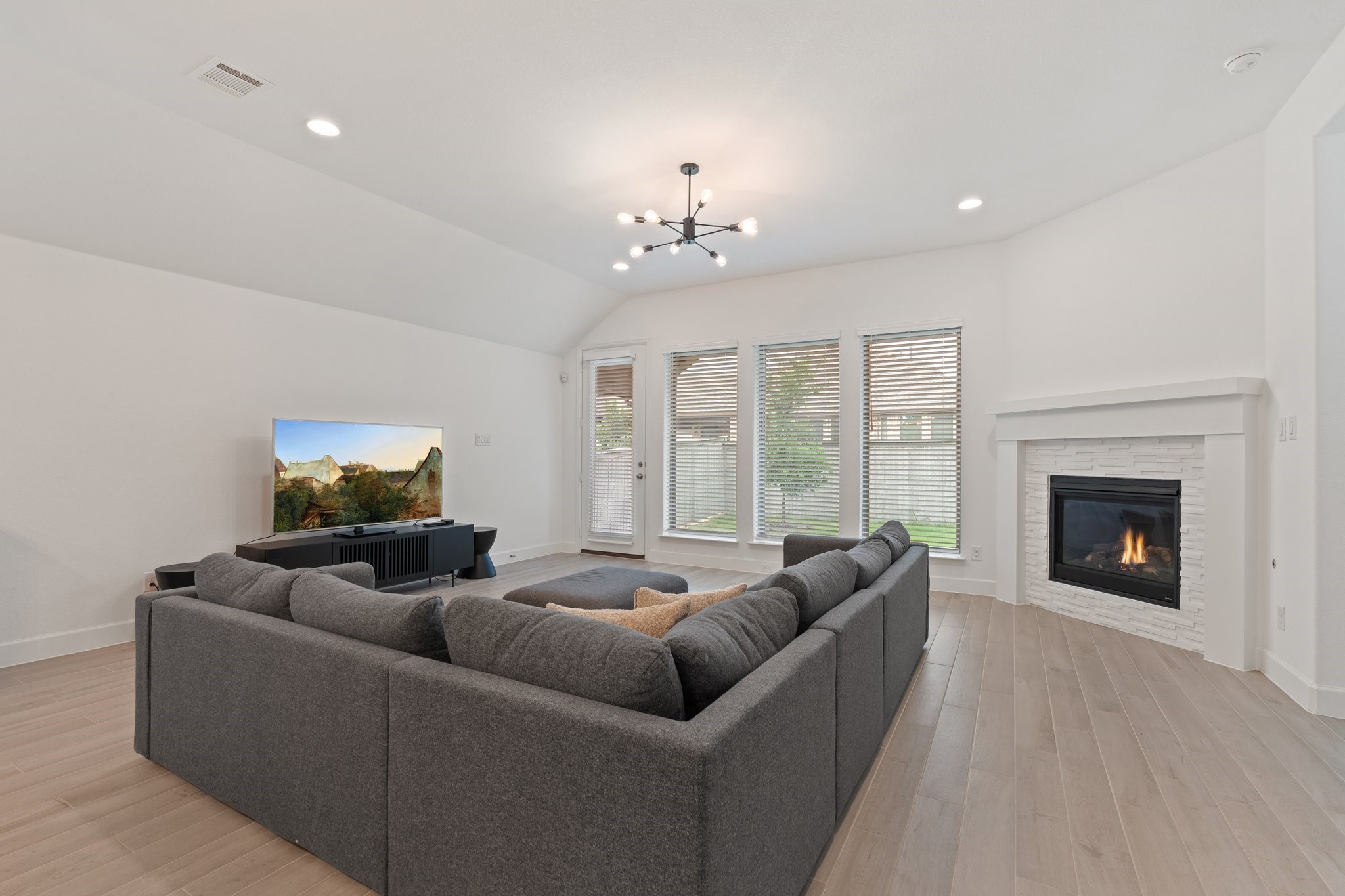 2316 Lazy Dog Lane