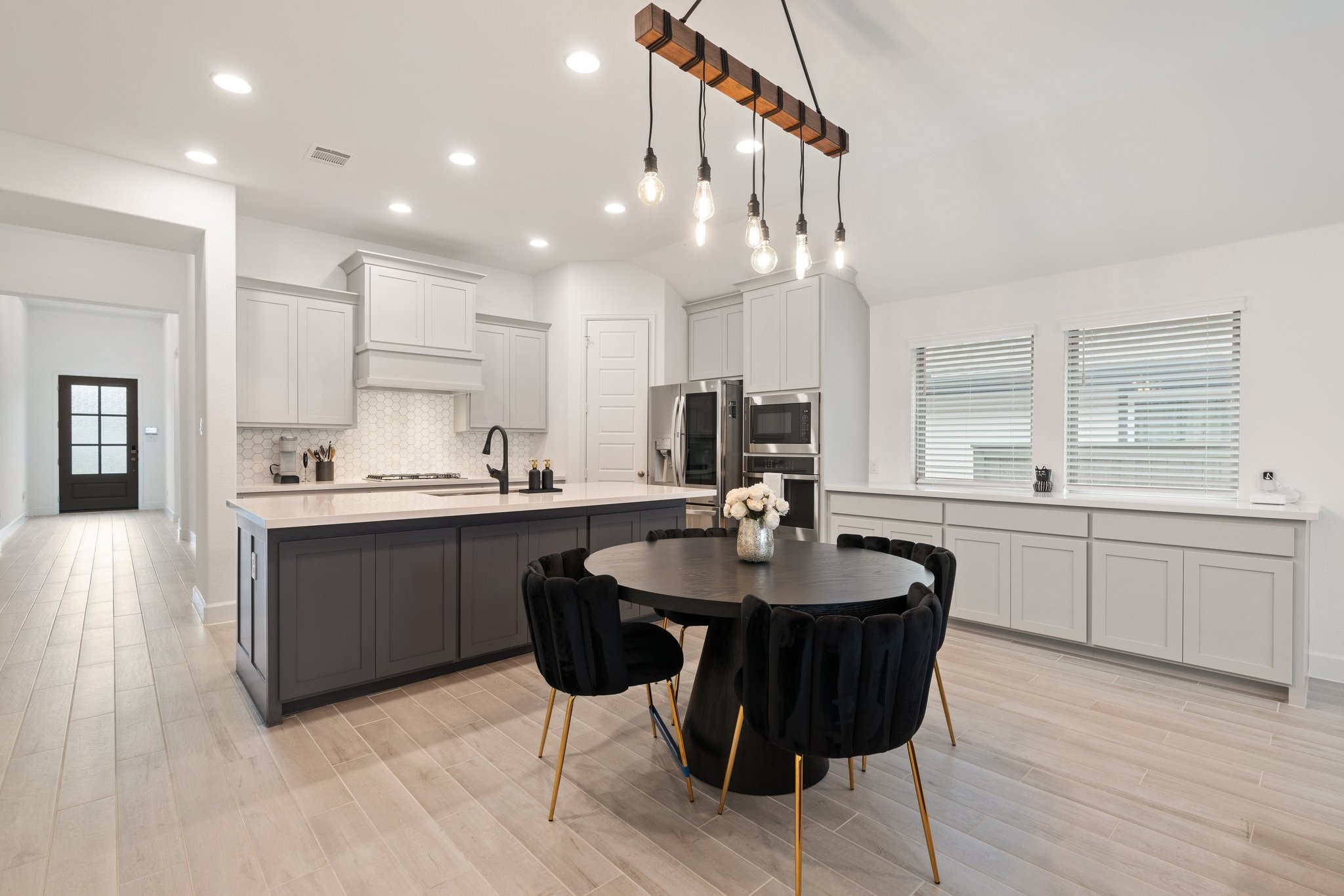 2316 Lazy Dog Lane