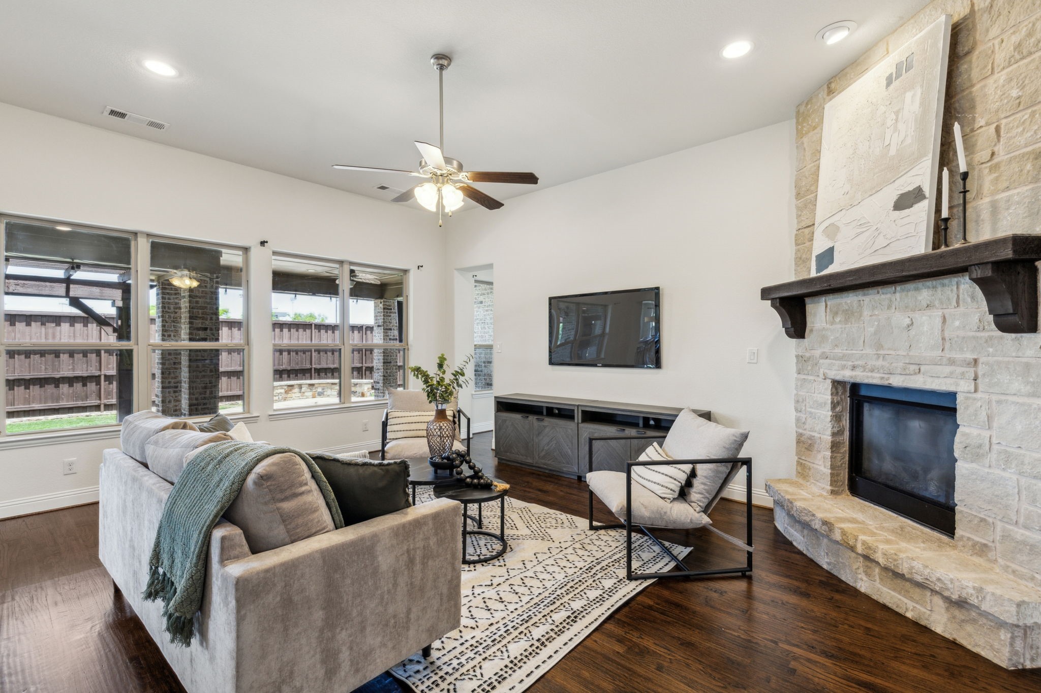 560 Evening Sun Drive