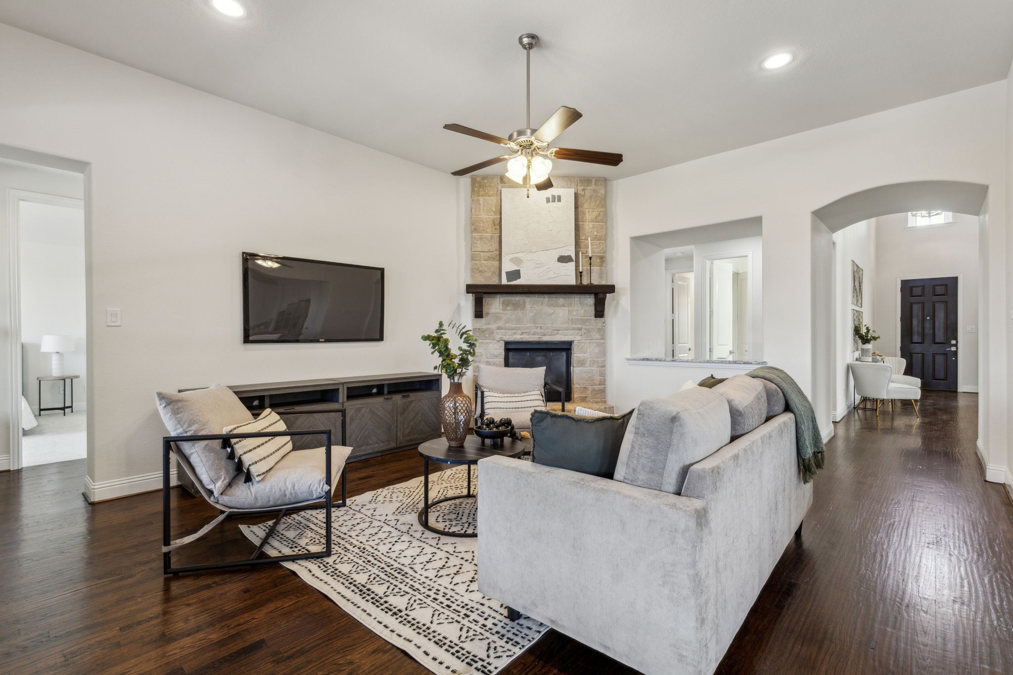 560 Evening Sun Drive