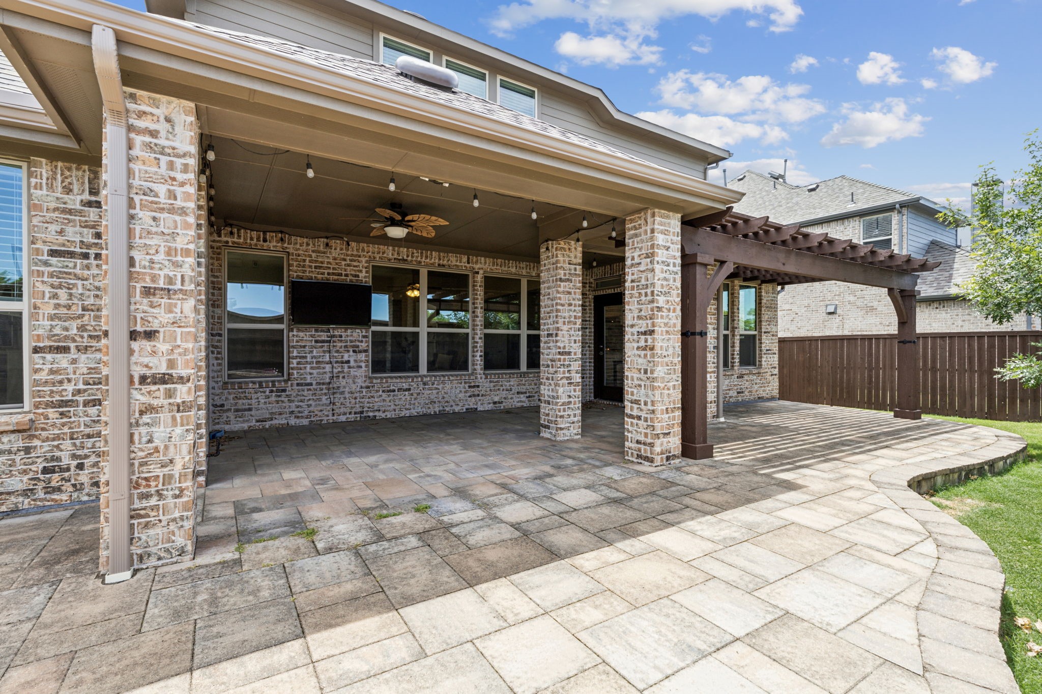 560 Evening Sun Drive