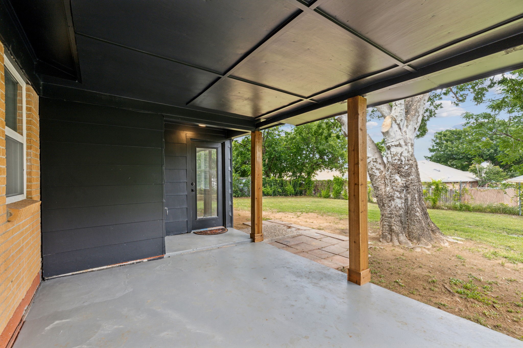 313 Yorkshire Drive