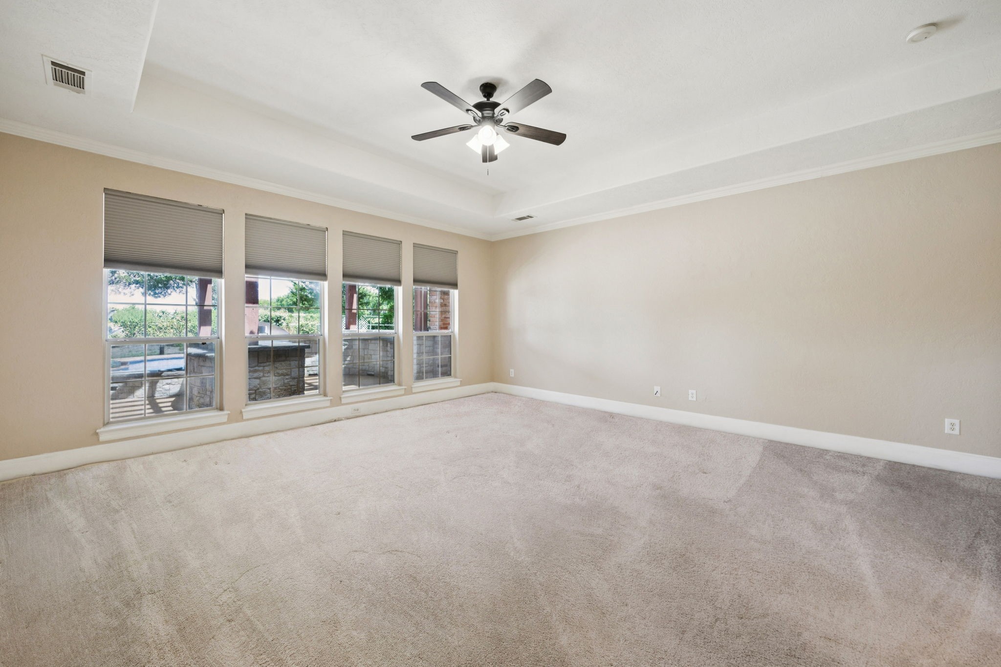 613 Edgewood Lane