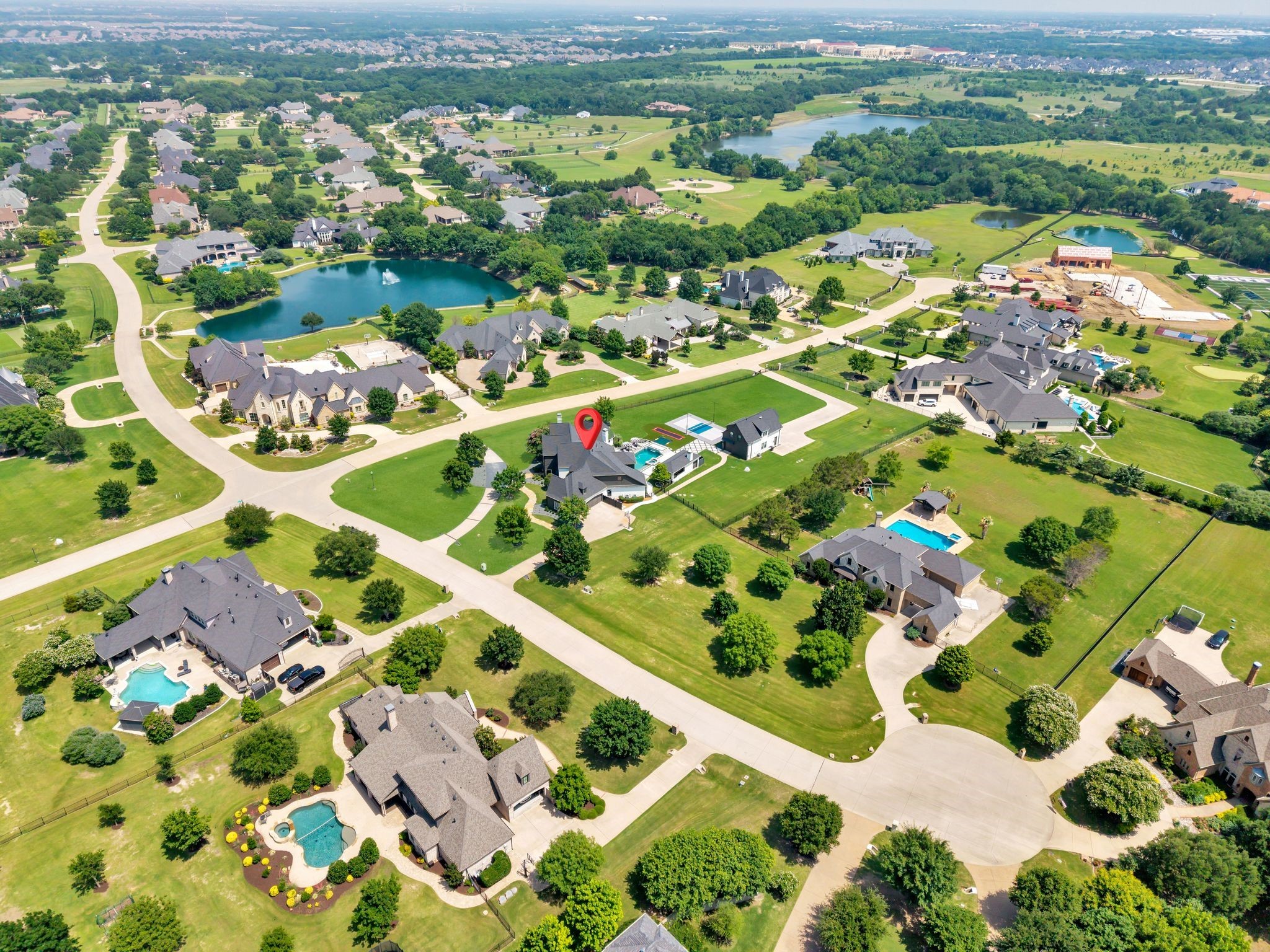 2600 Lakeview Court