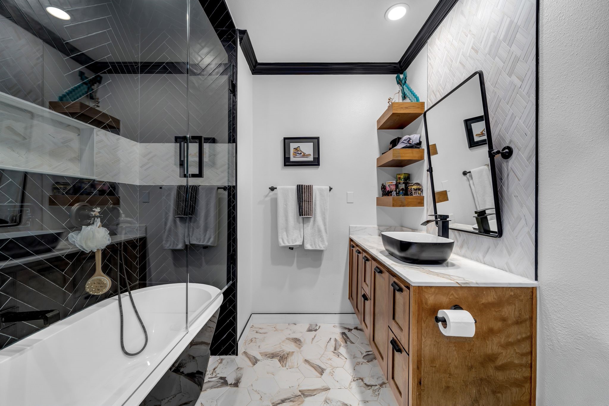 2600 Lakeview Court