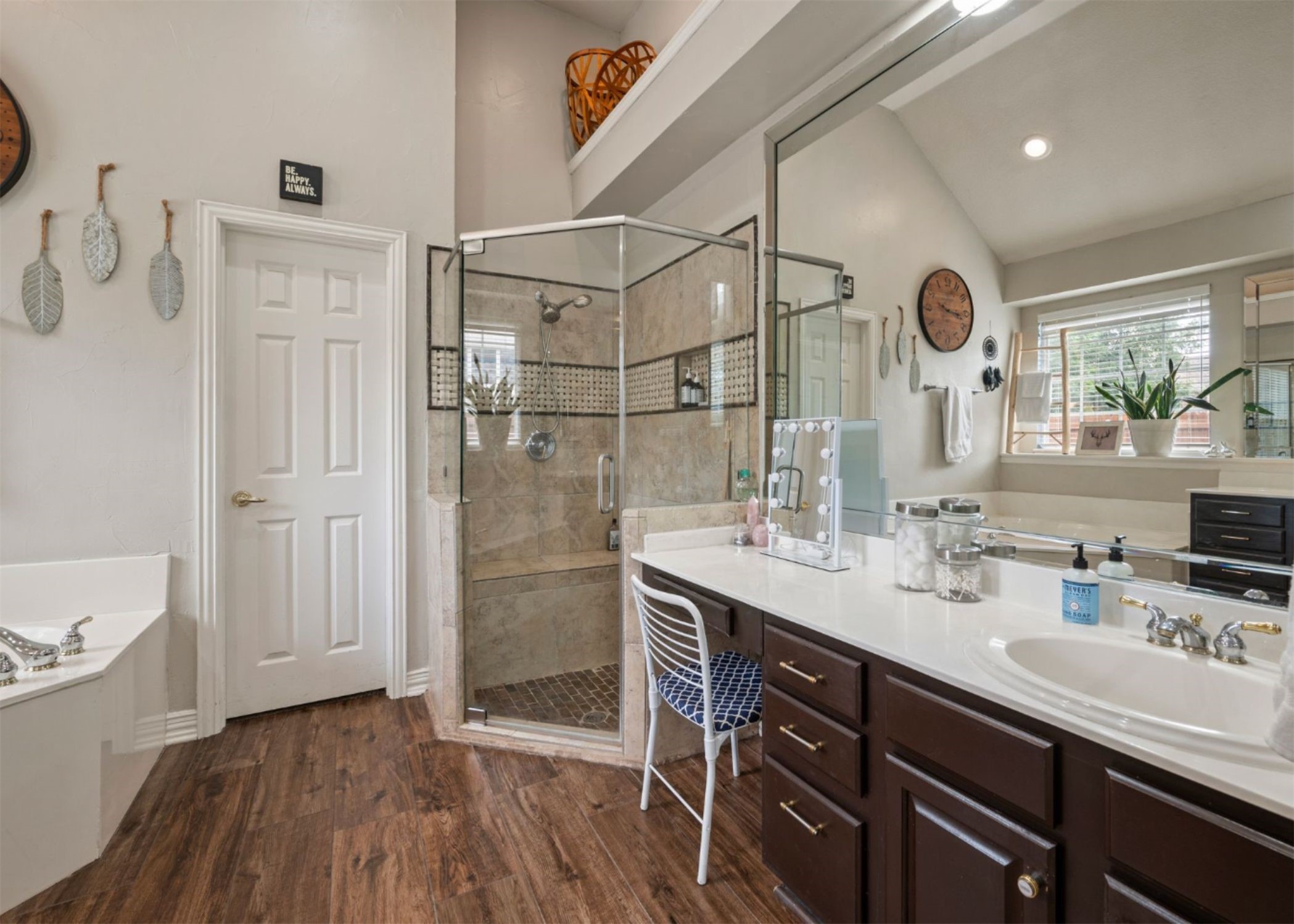 2541 Sir Tristram Lane