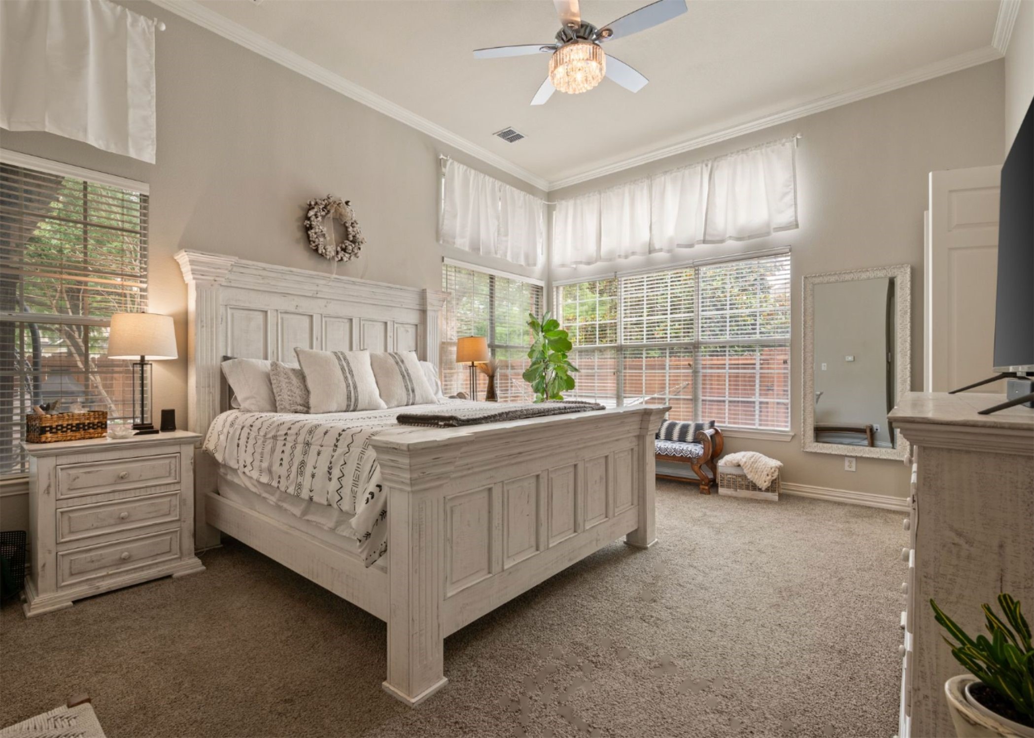 2541 Sir Tristram Lane