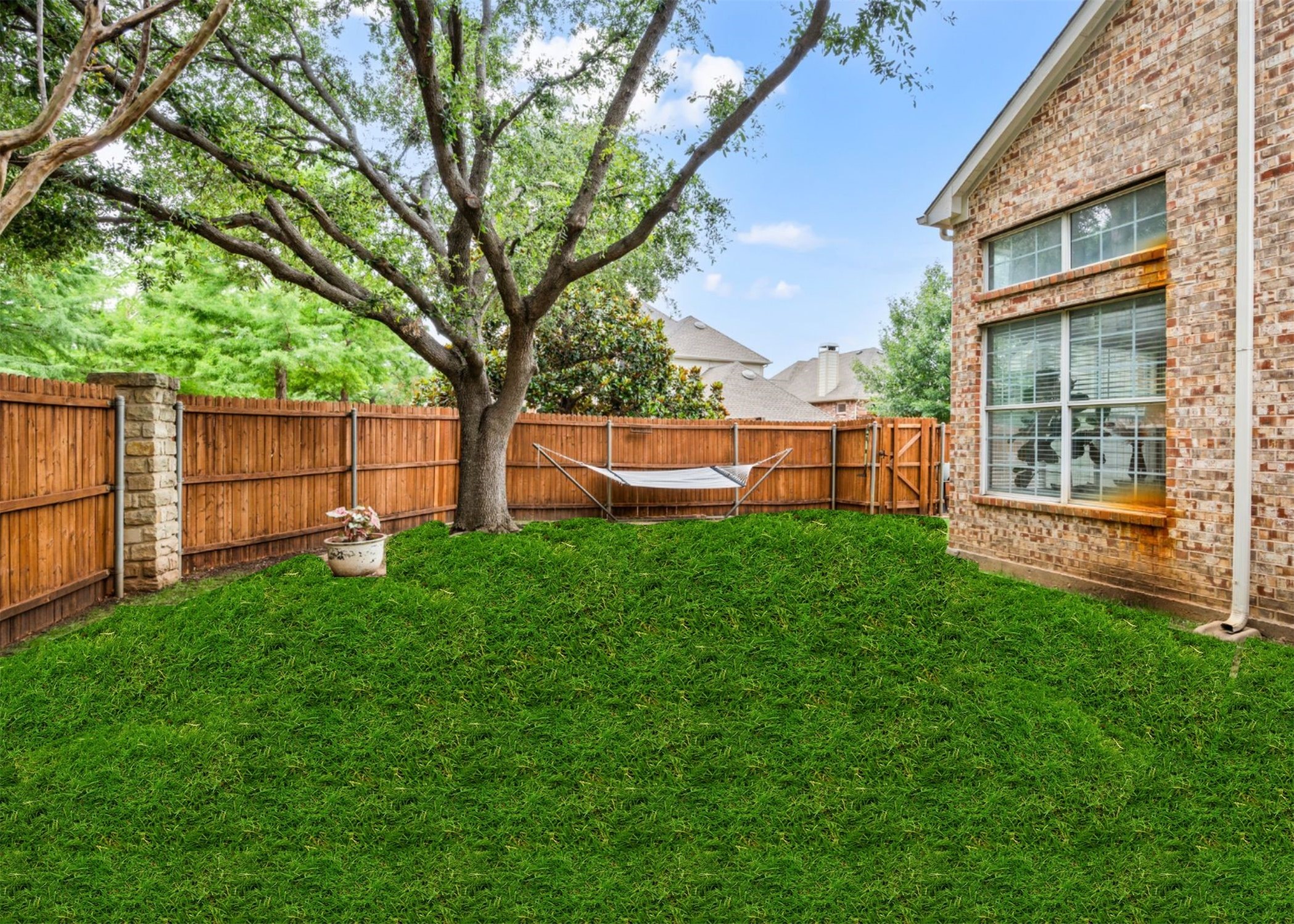 2541 Sir Tristram Lane