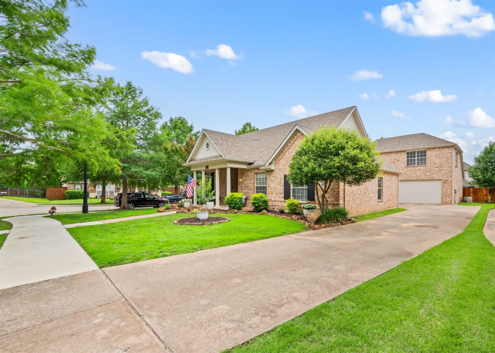 2541 Sir Tristram Lane