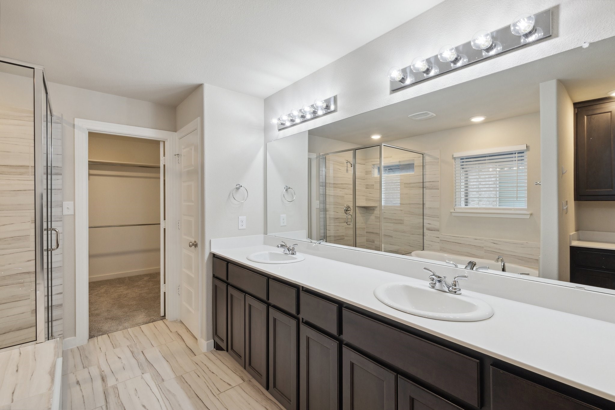 3537 W Cheney Avenue