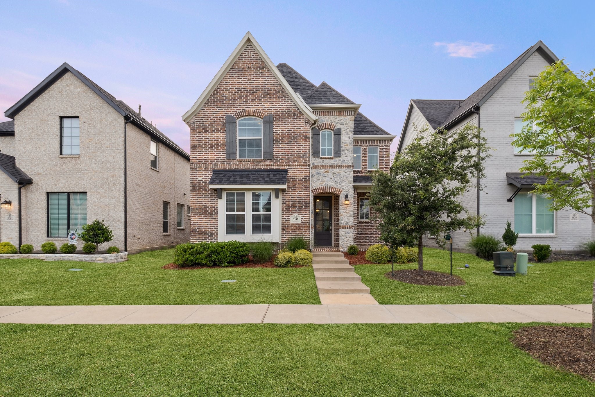 3537 W Cheney Avenue