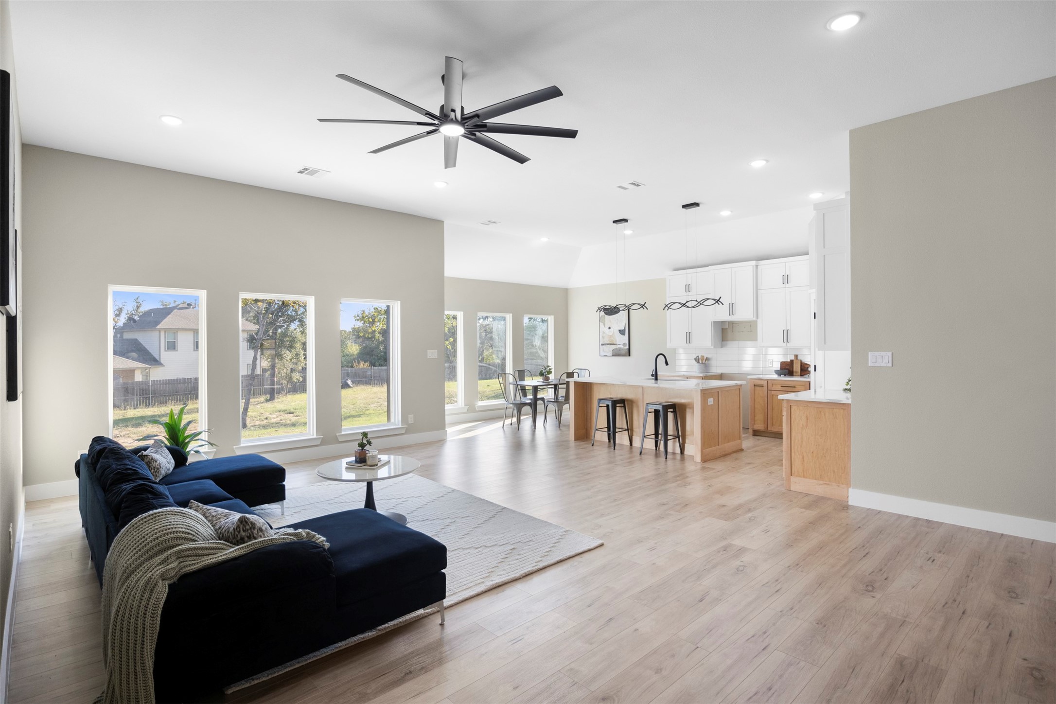 1621 S Chisholm Trail