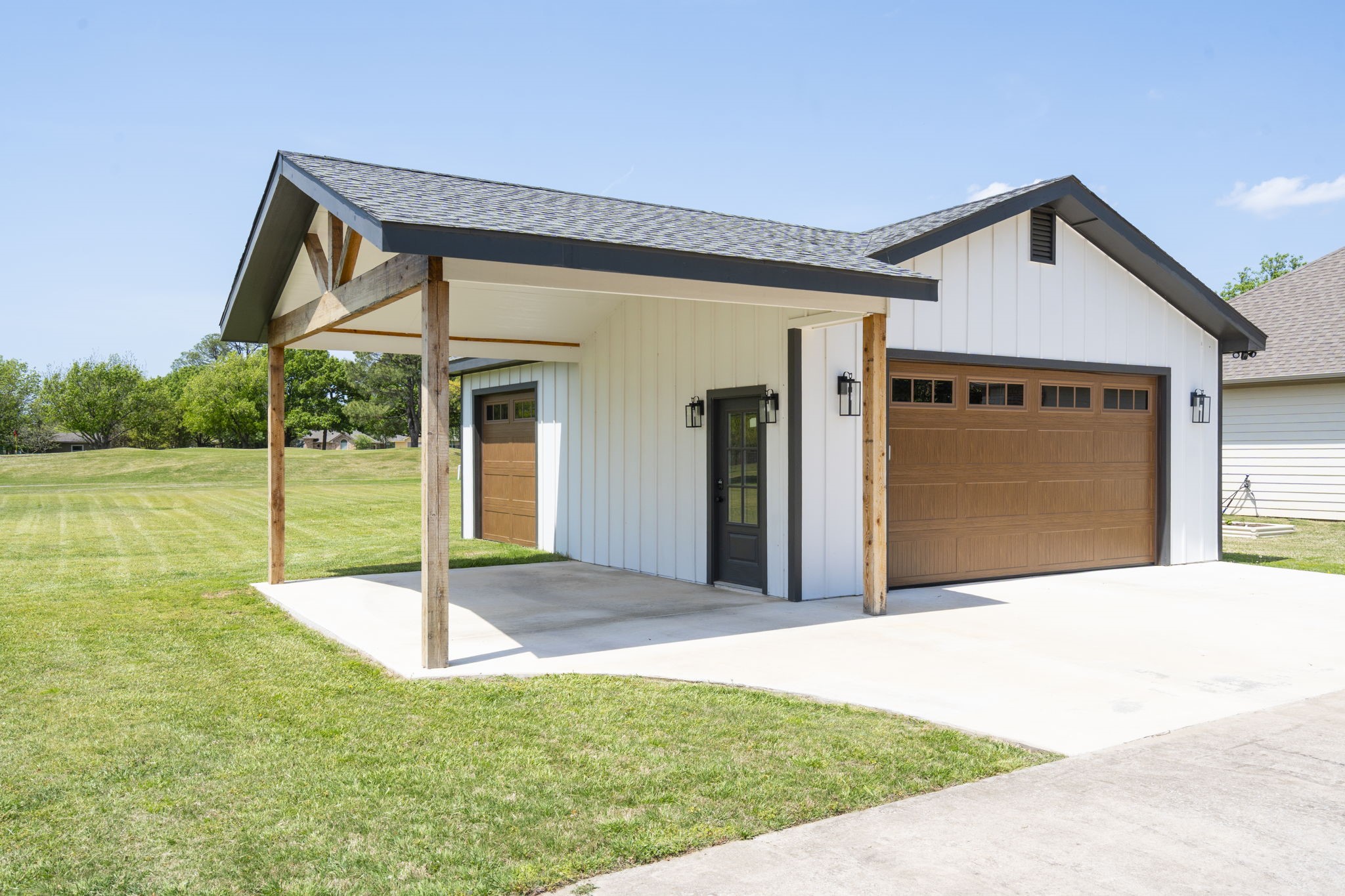 211 Cayuga Trail