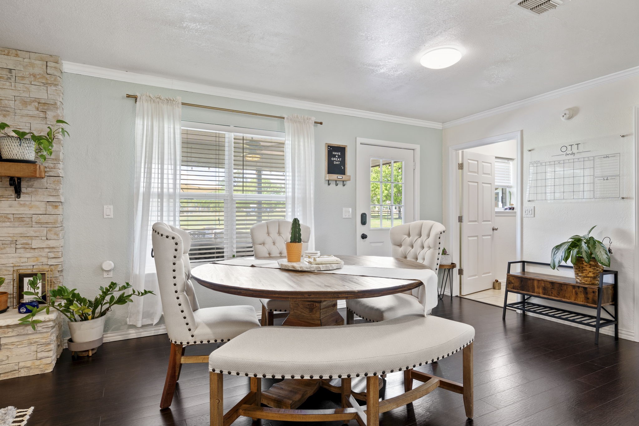 211 Cayuga Trail