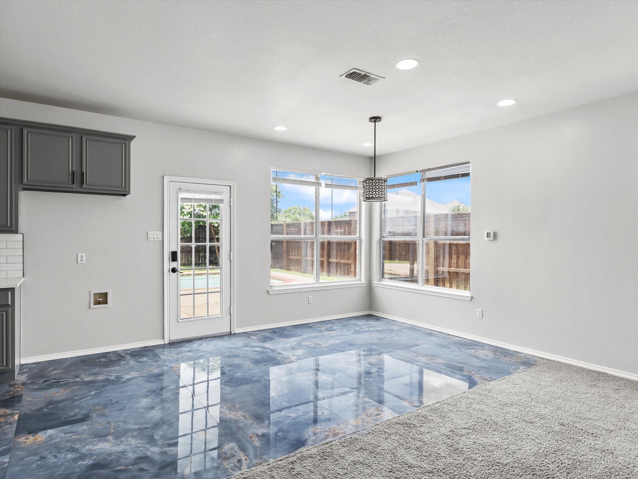 1441 Dimmit Drive