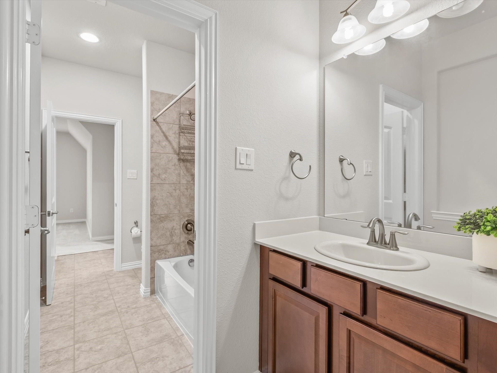 1221 Clearwater Drive