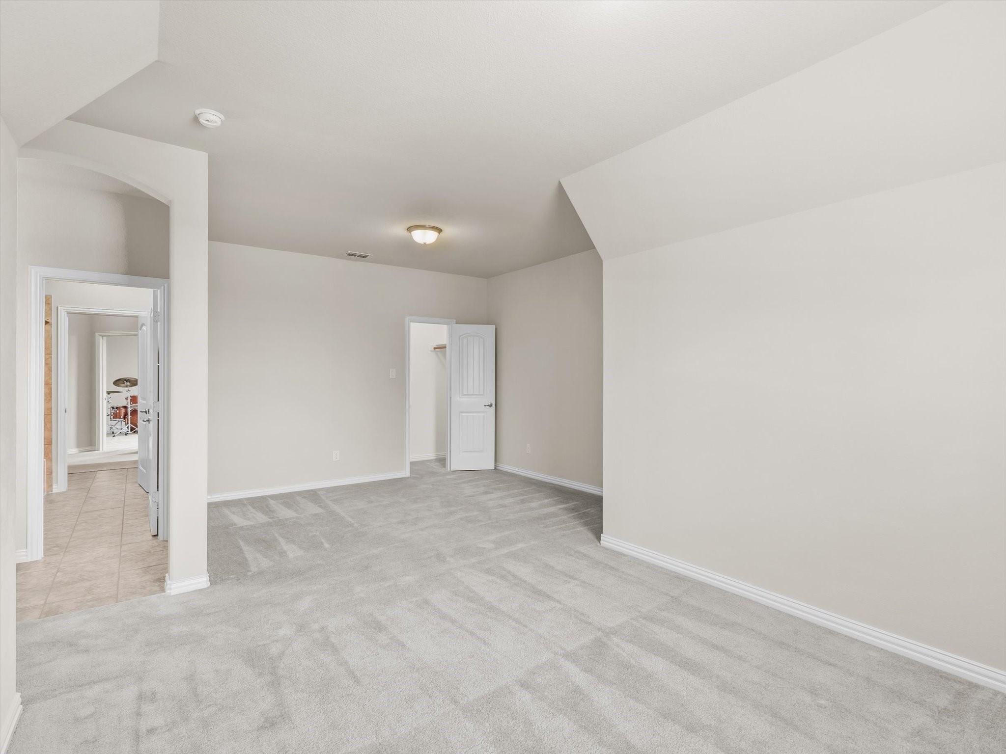 1221 Clearwater Drive