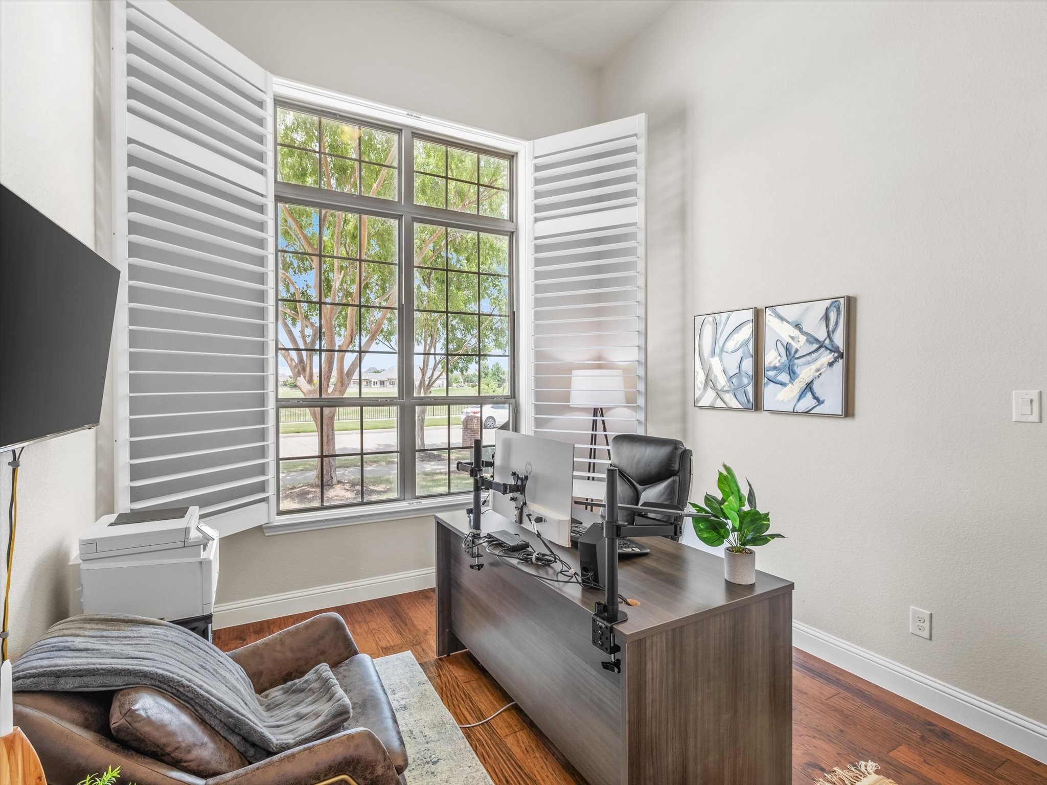 1221 Clearwater Drive