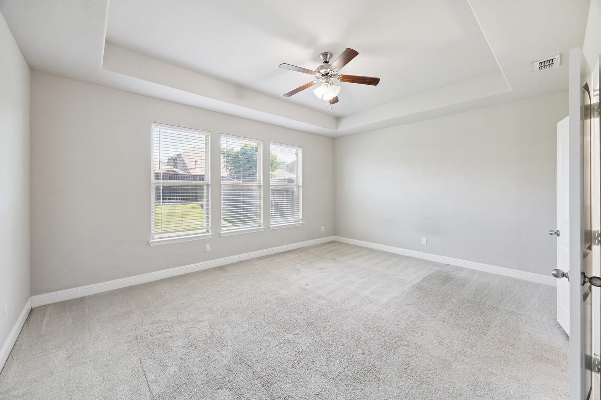1709 Meadow Trail Lane