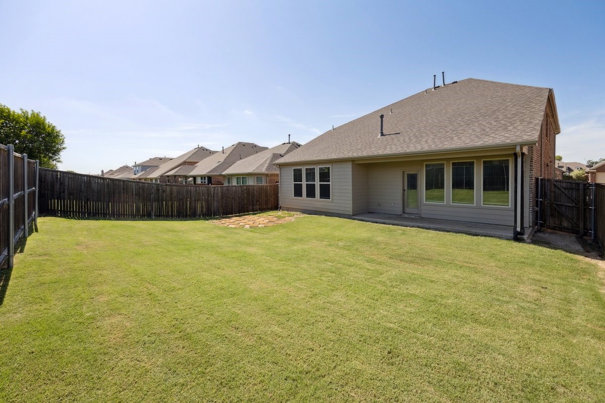 1709 Meadow Trail Lane