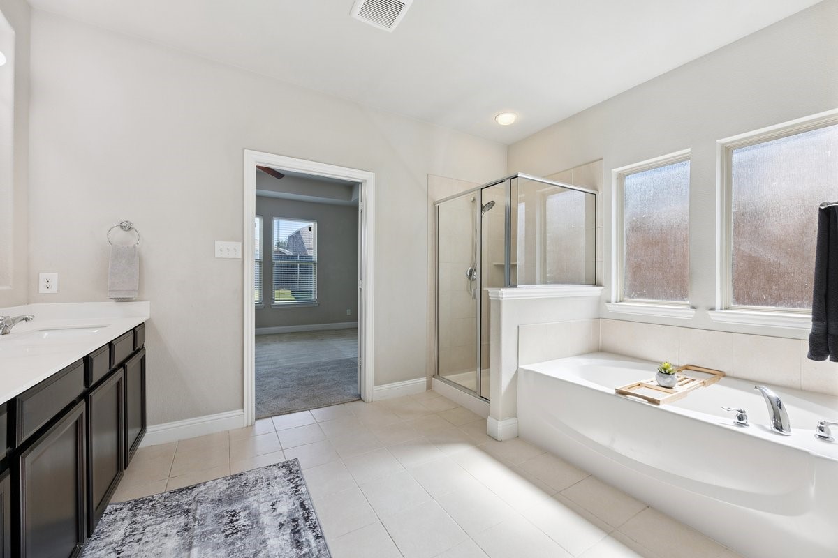 1709 Meadow Trail Lane