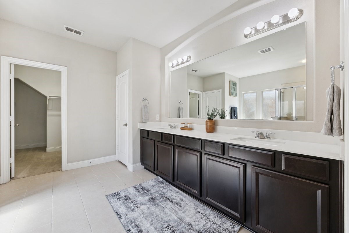 1709 Meadow Trail Lane