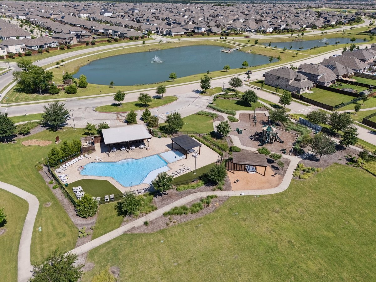 1709 Meadow Trail Lane