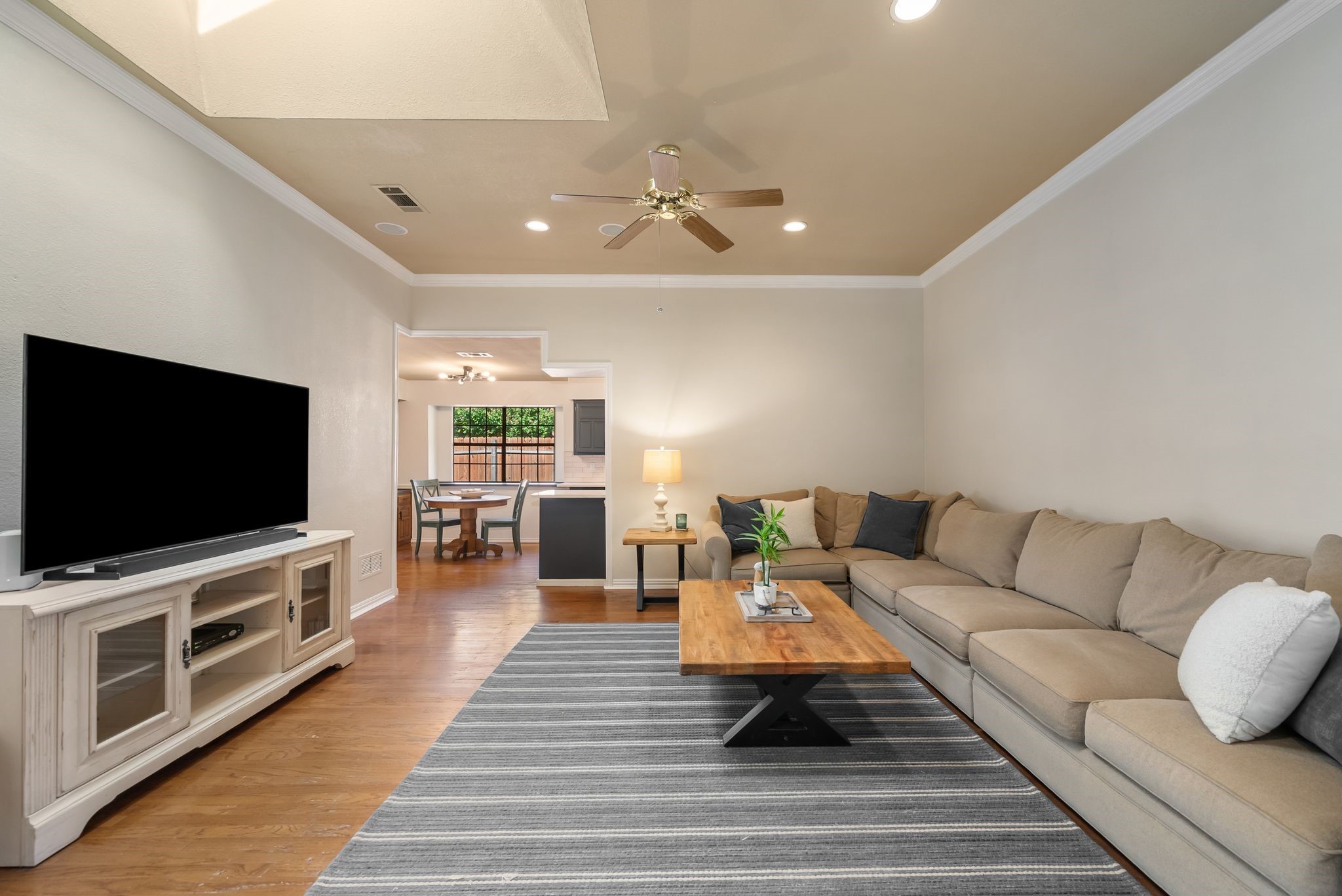 1114 Rainbow Drive