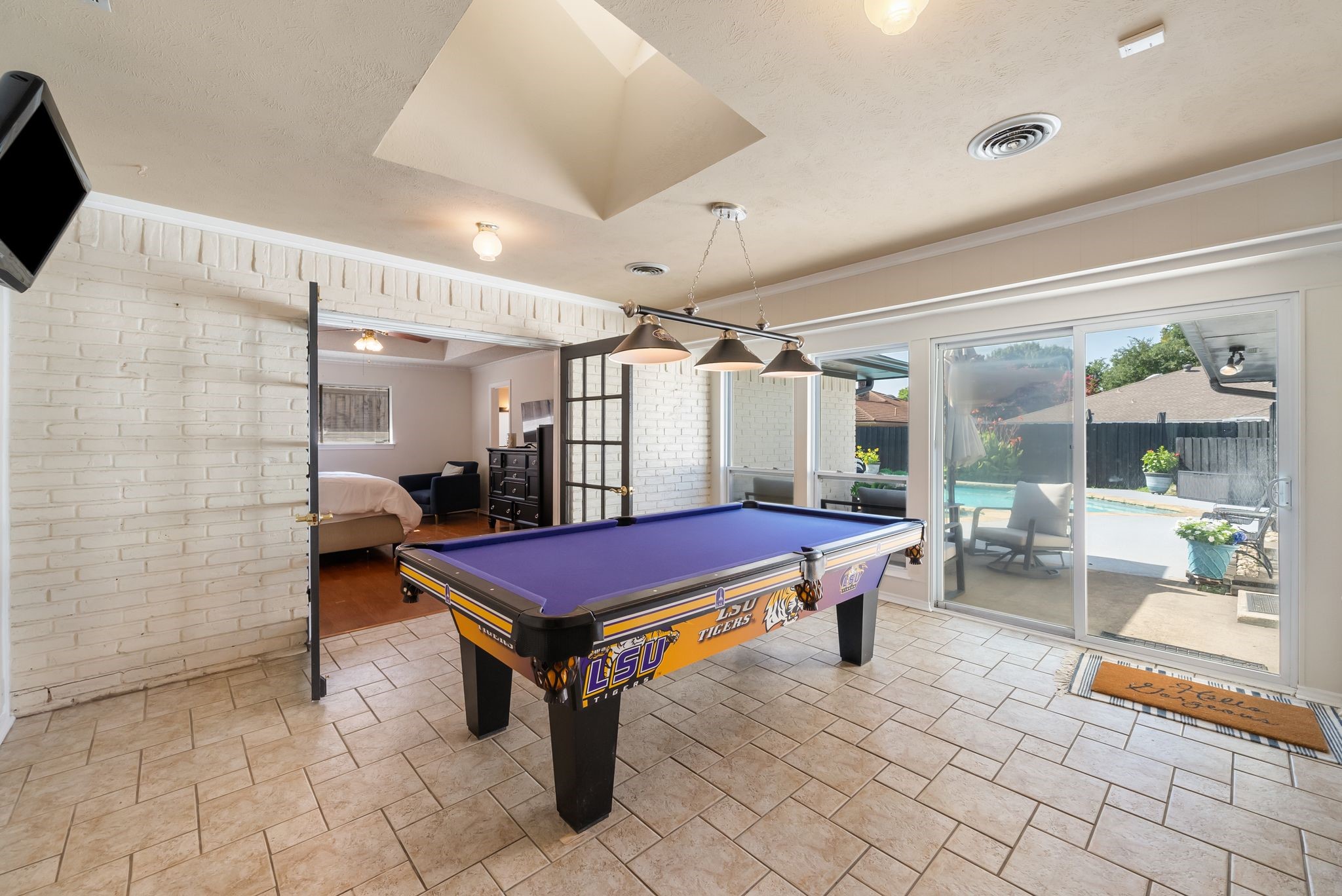 1114 Rainbow Drive