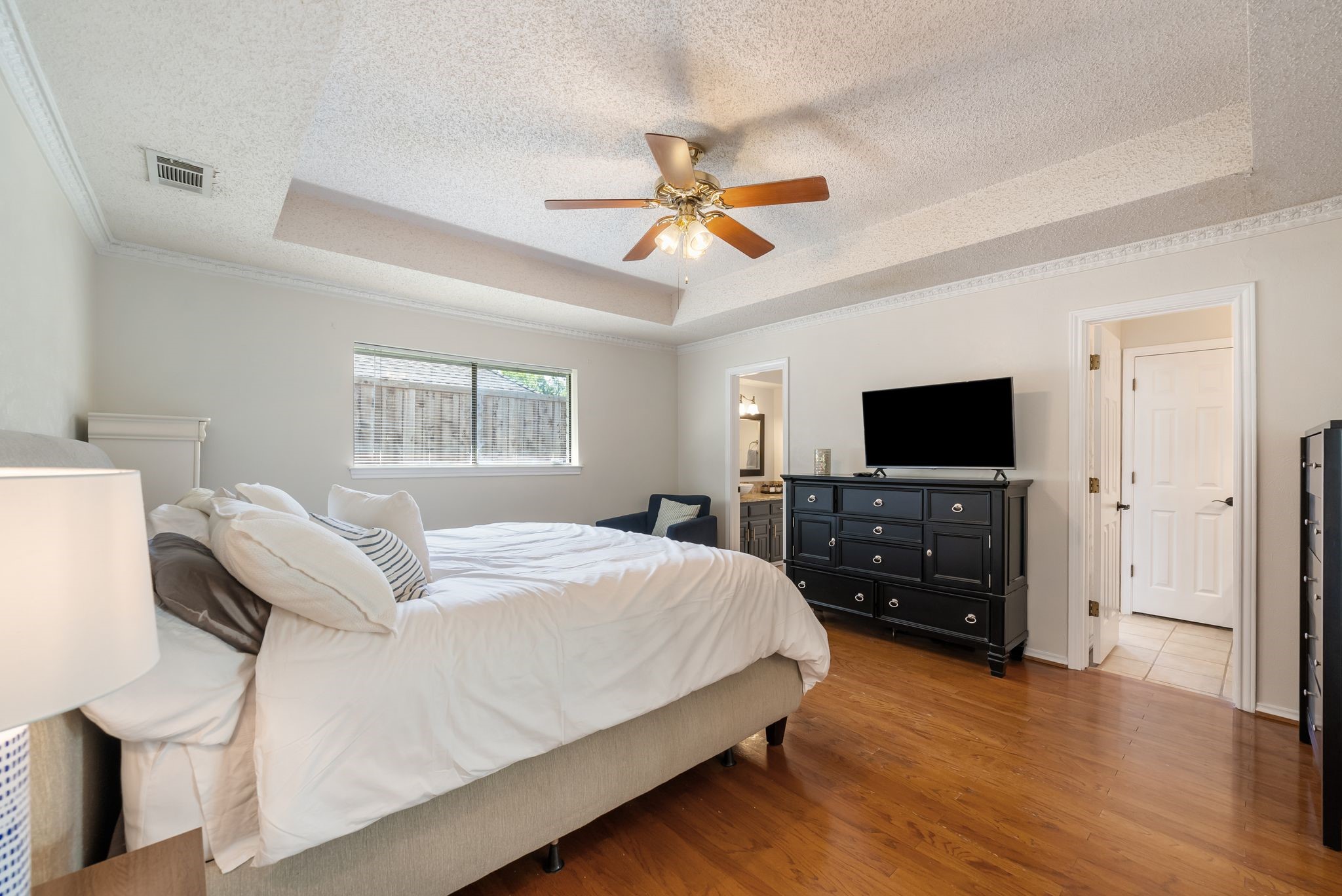 1114 Rainbow Drive