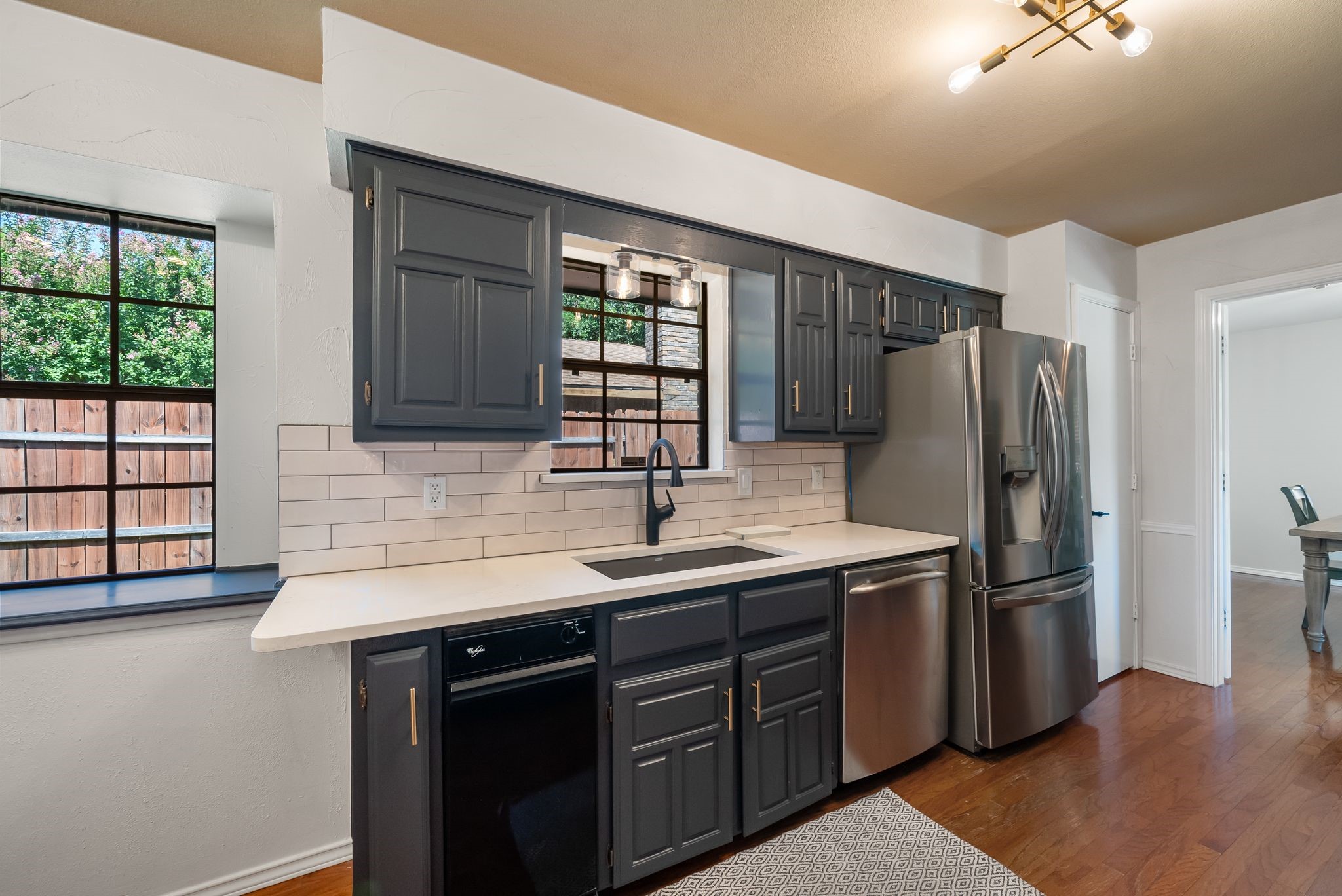 1114 Rainbow Drive