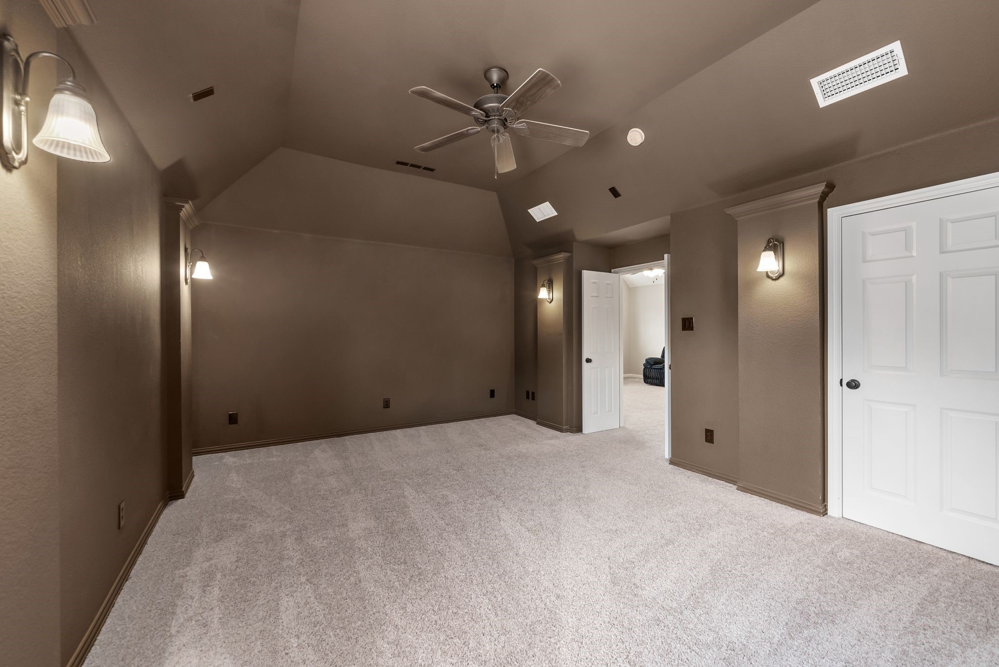 14883 Foxbriar Lane