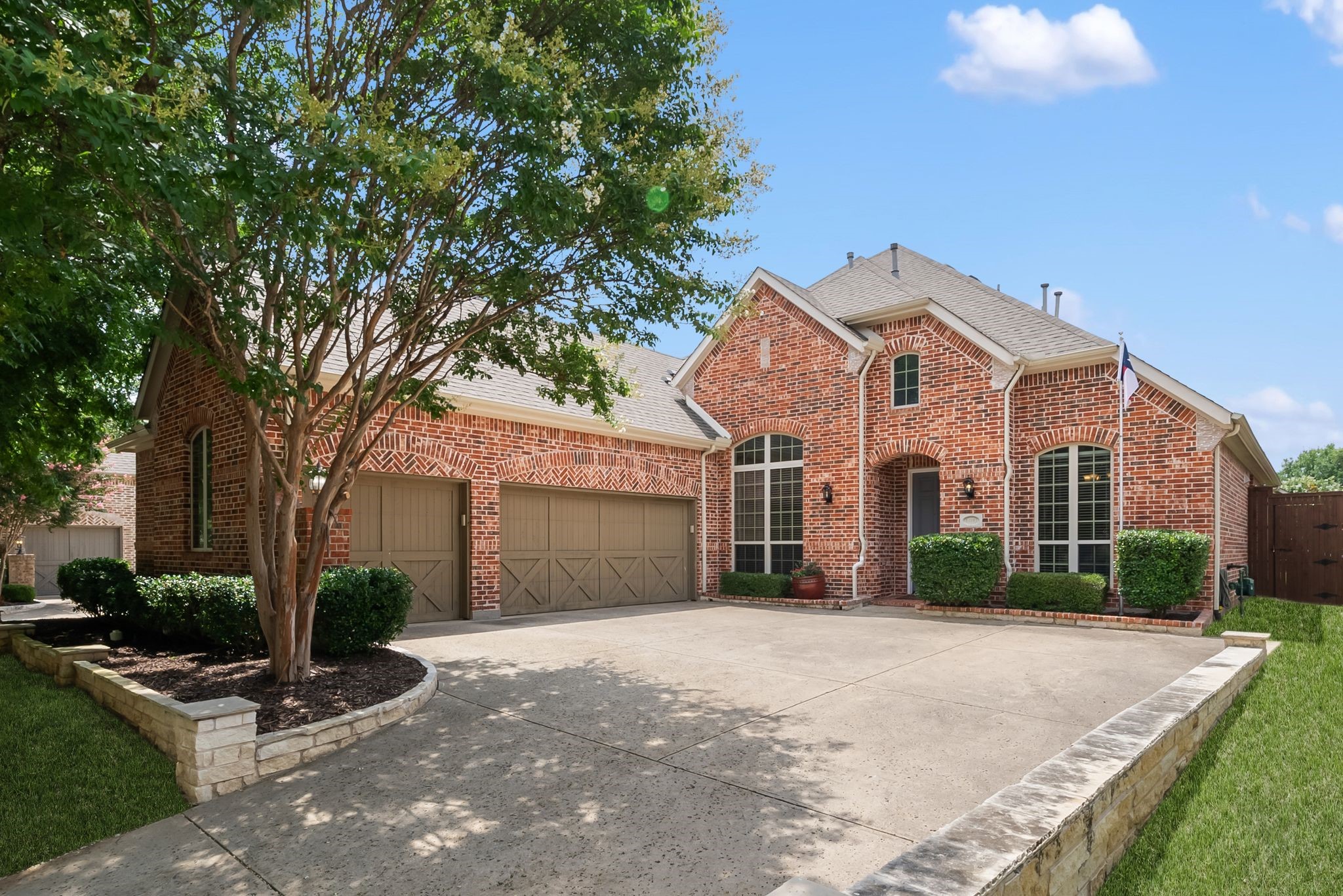 14883 Foxbriar Lane