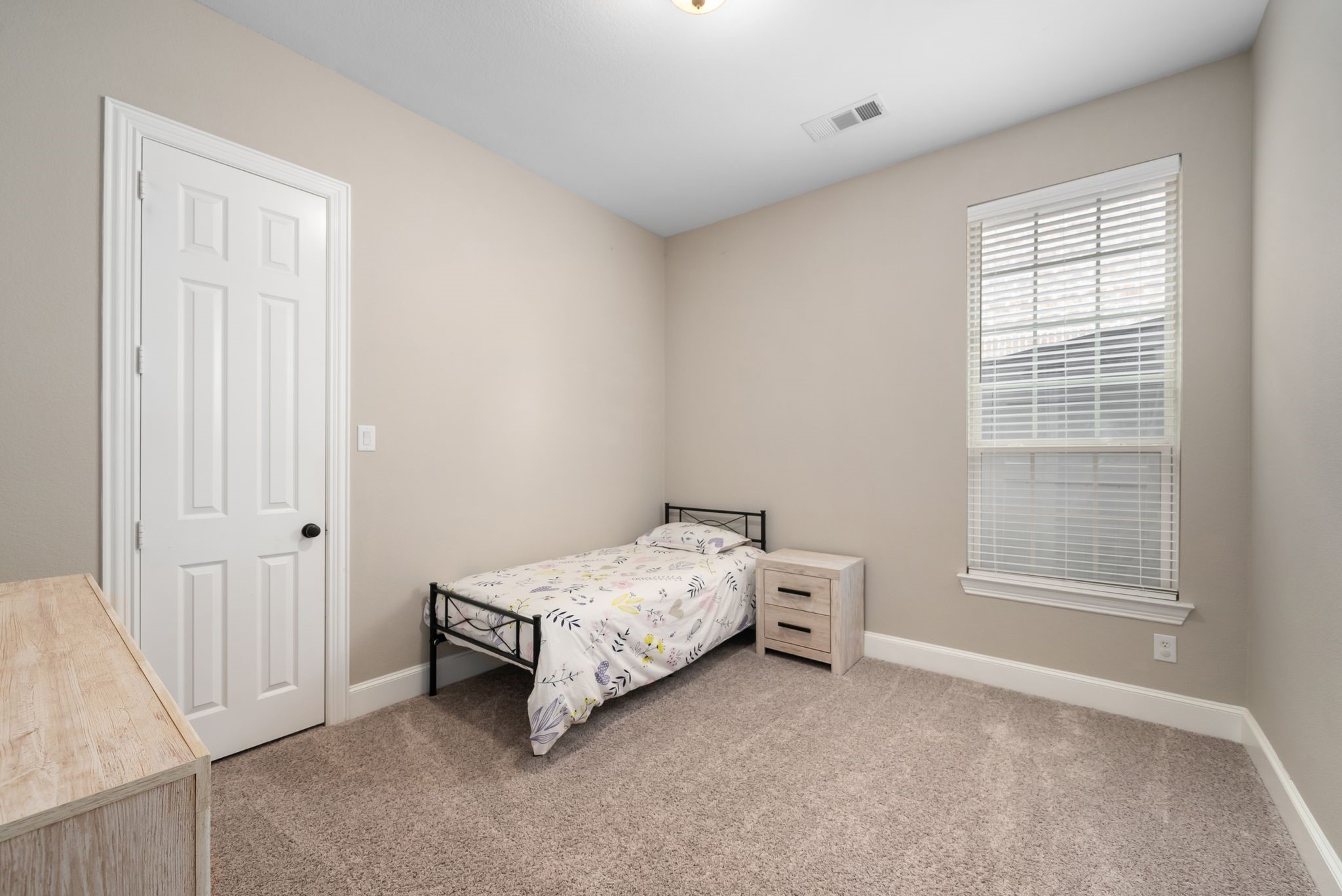 14883 Foxbriar Lane