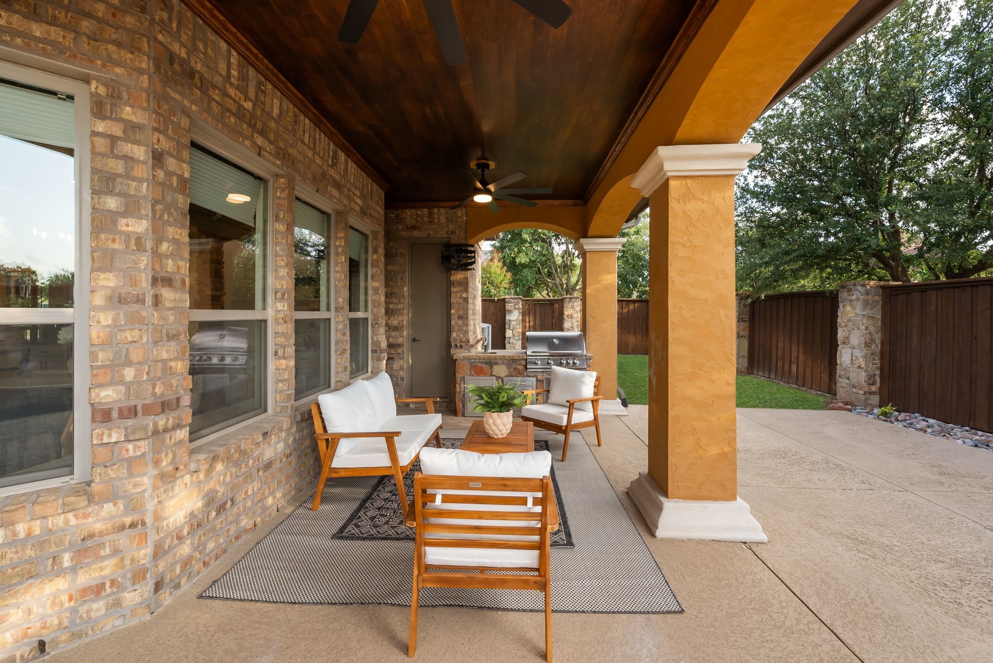 4012 Glenhurst Lane