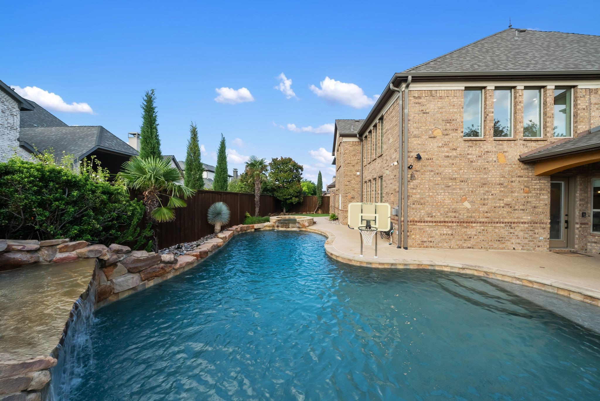 4012 Glenhurst Lane