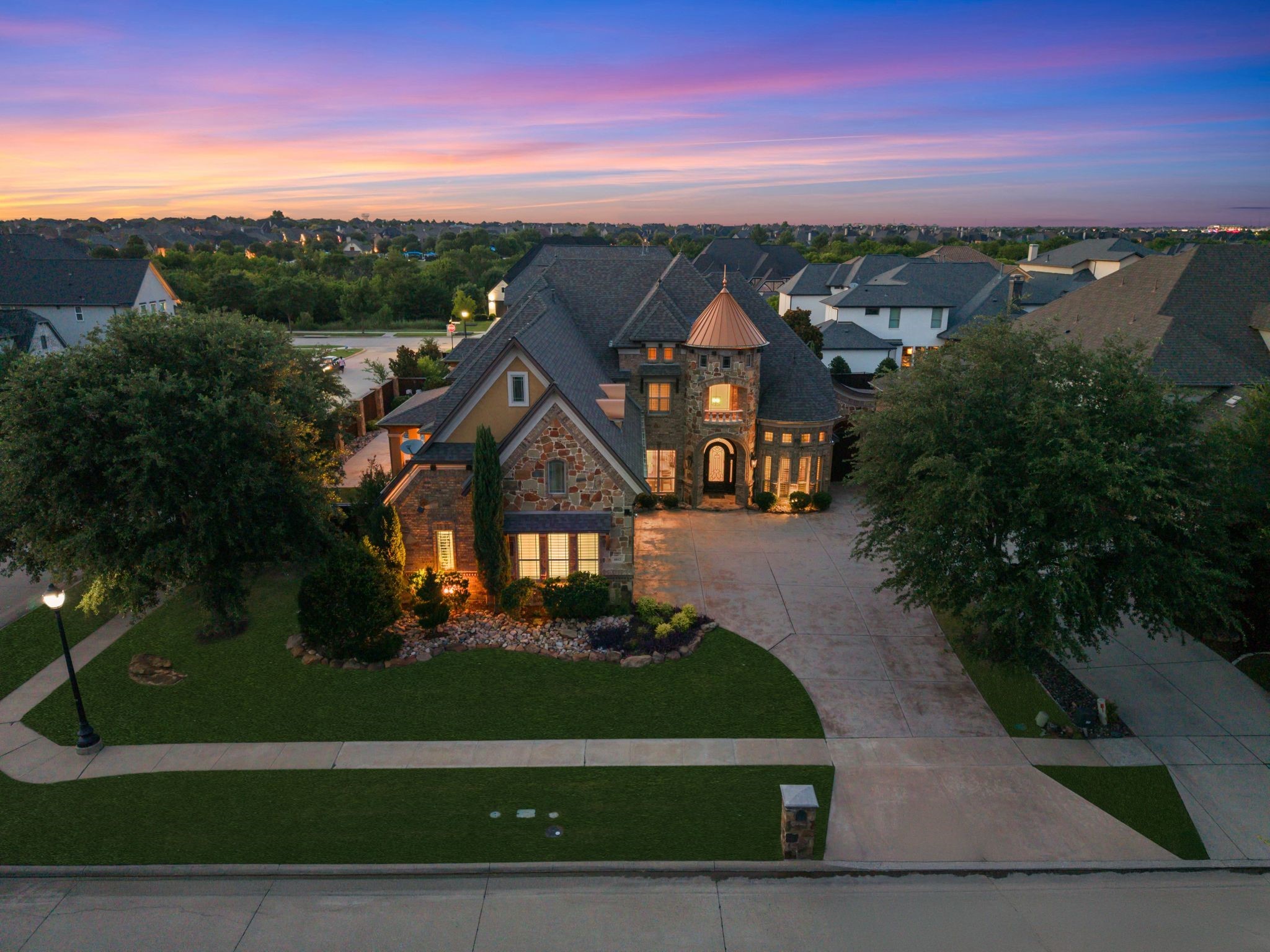 4012 Glenhurst Lane