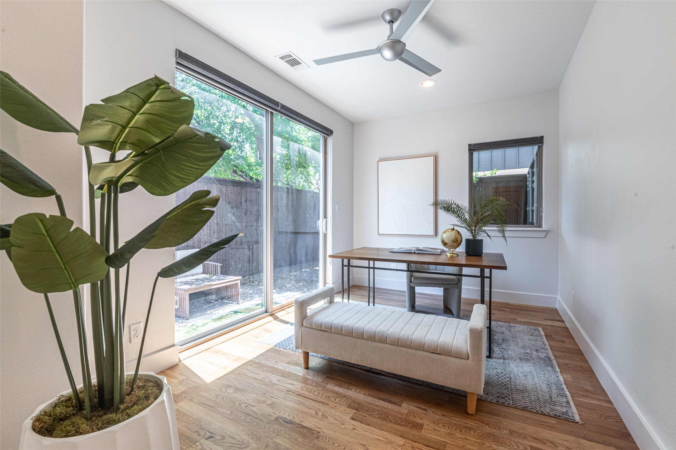 2421 N Garrett Avenue 3