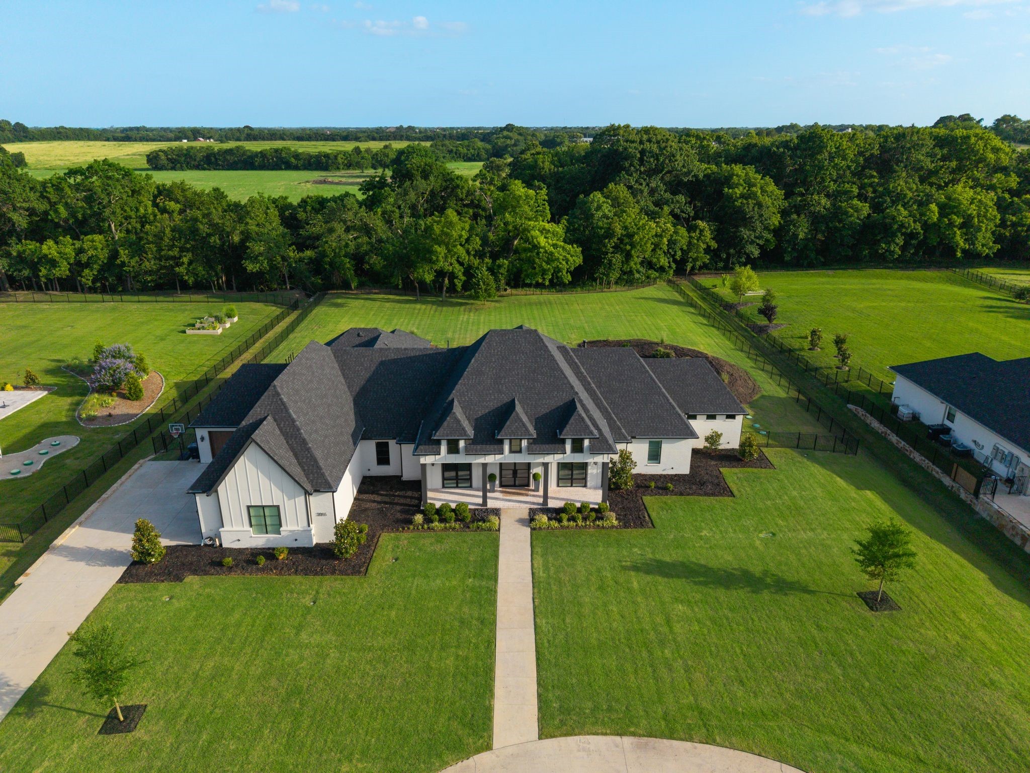 2095 Honey Lane