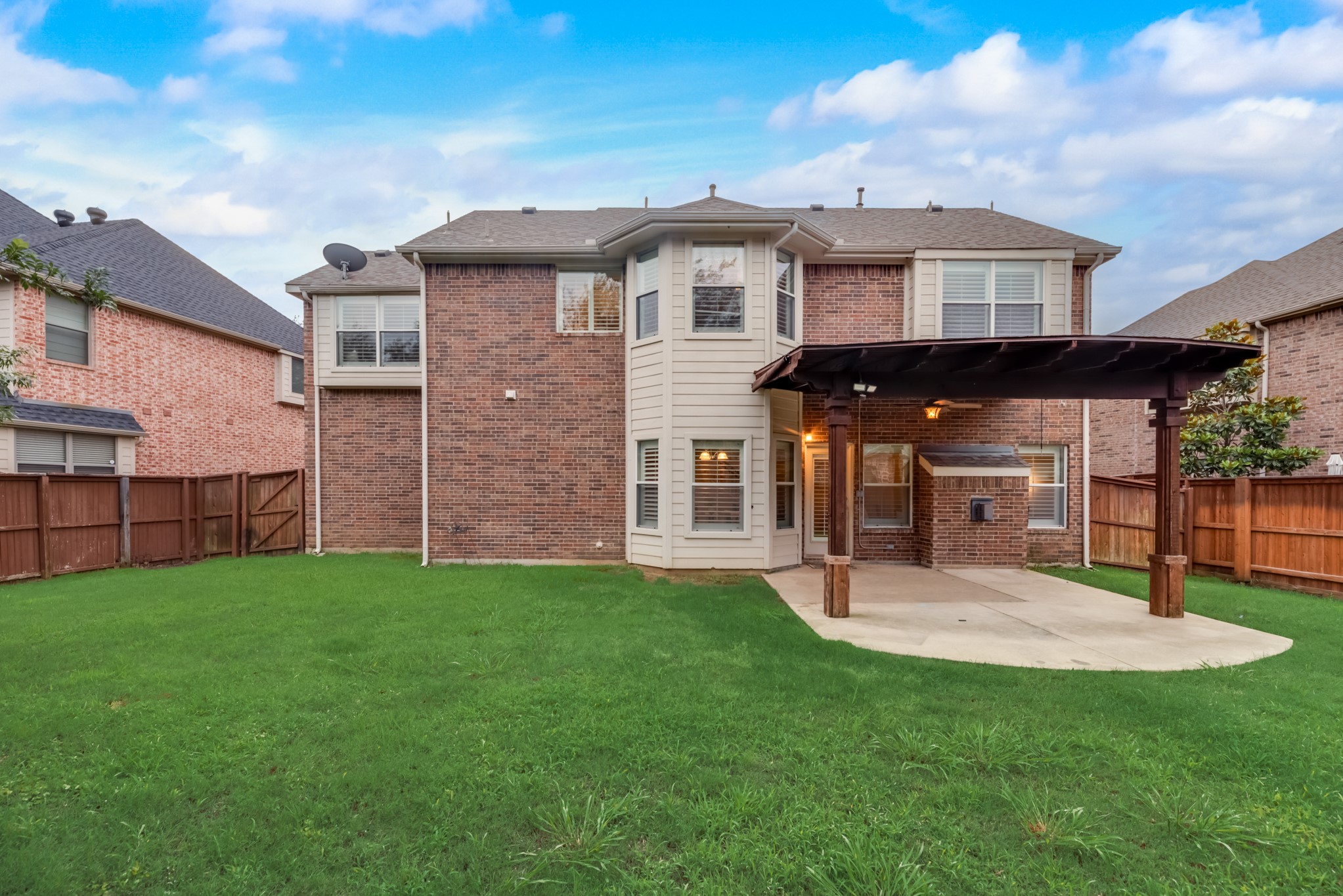 851 Carolina Way