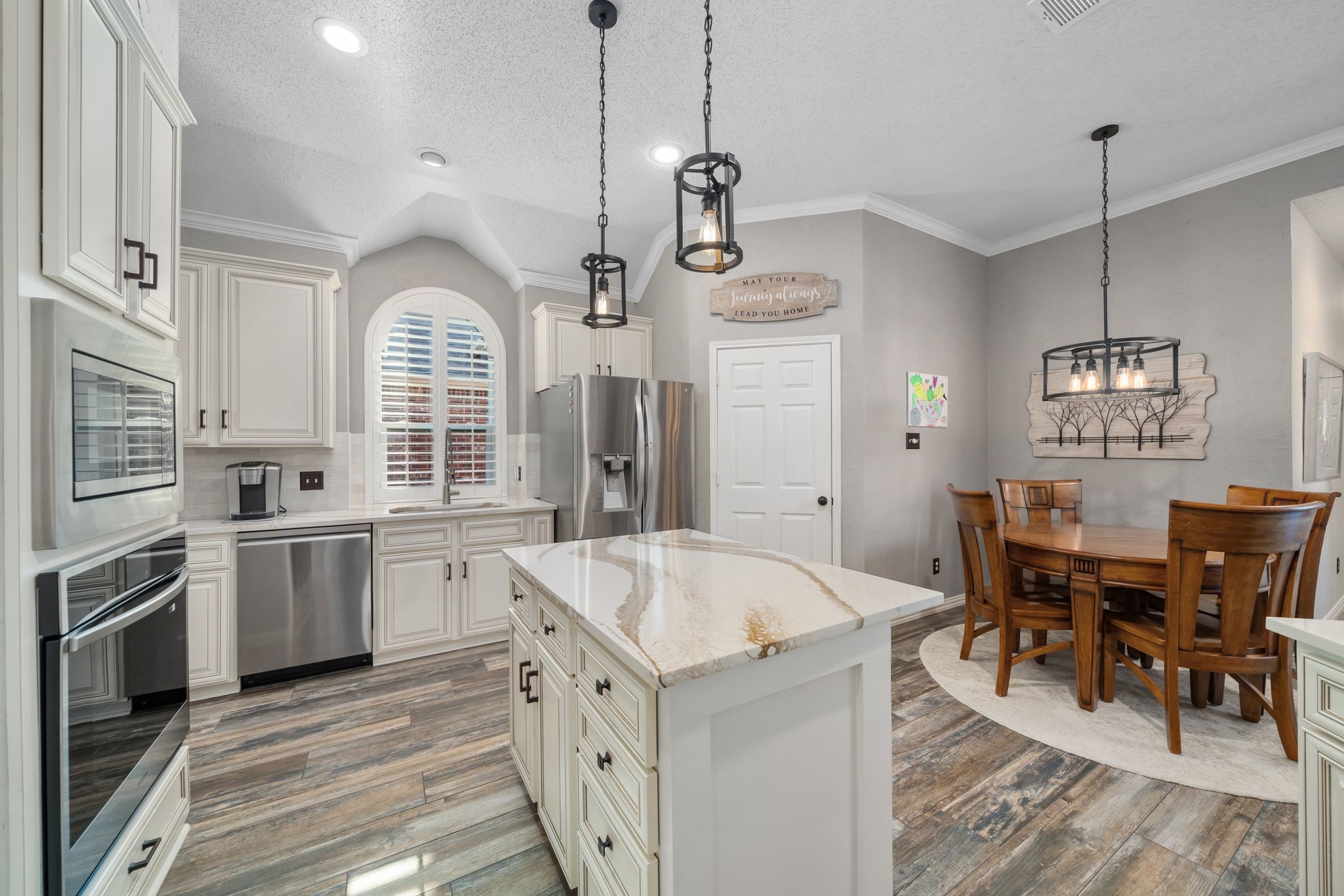 1208 Littlejohn Court