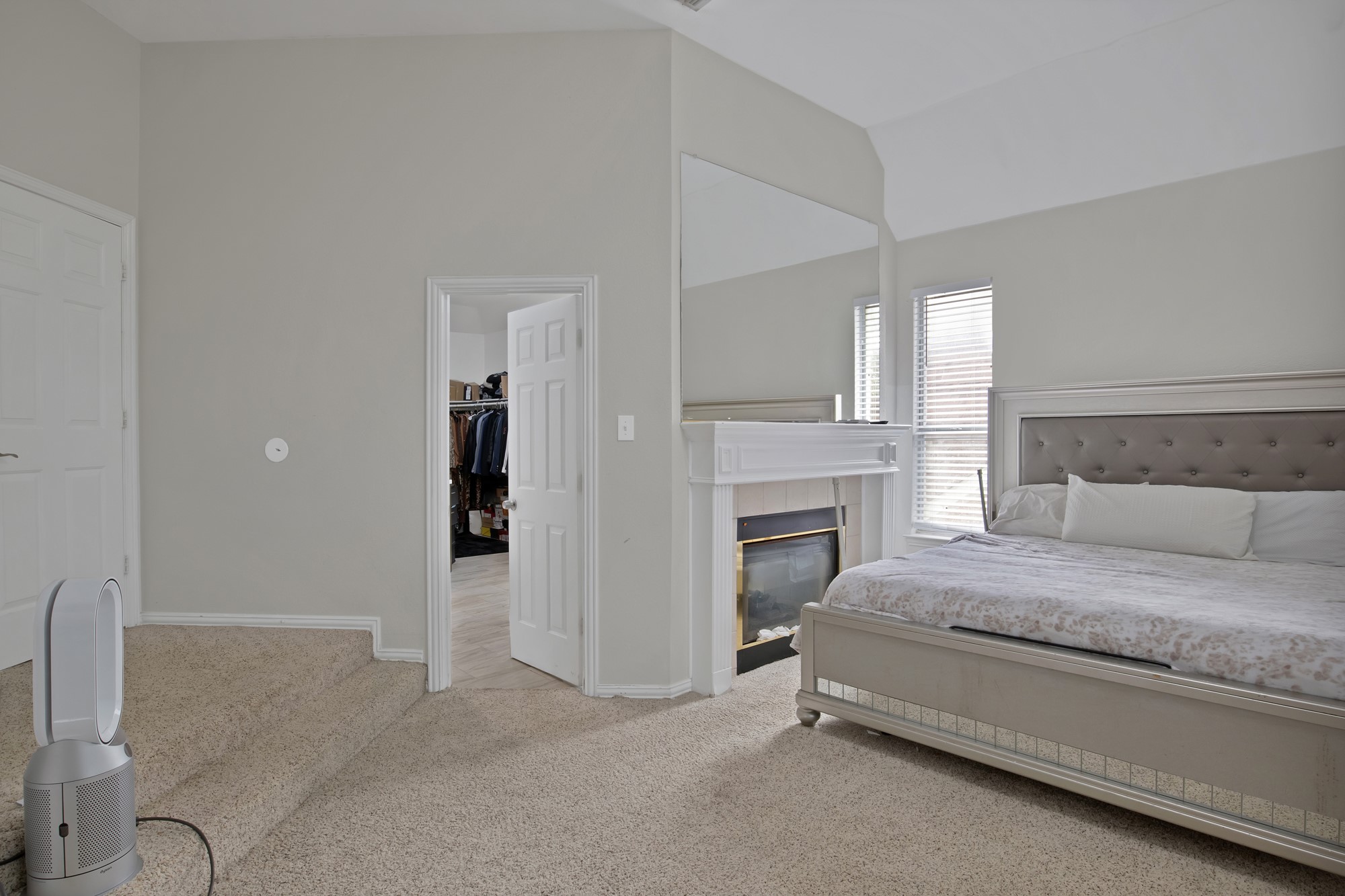 5809 gloucester Court