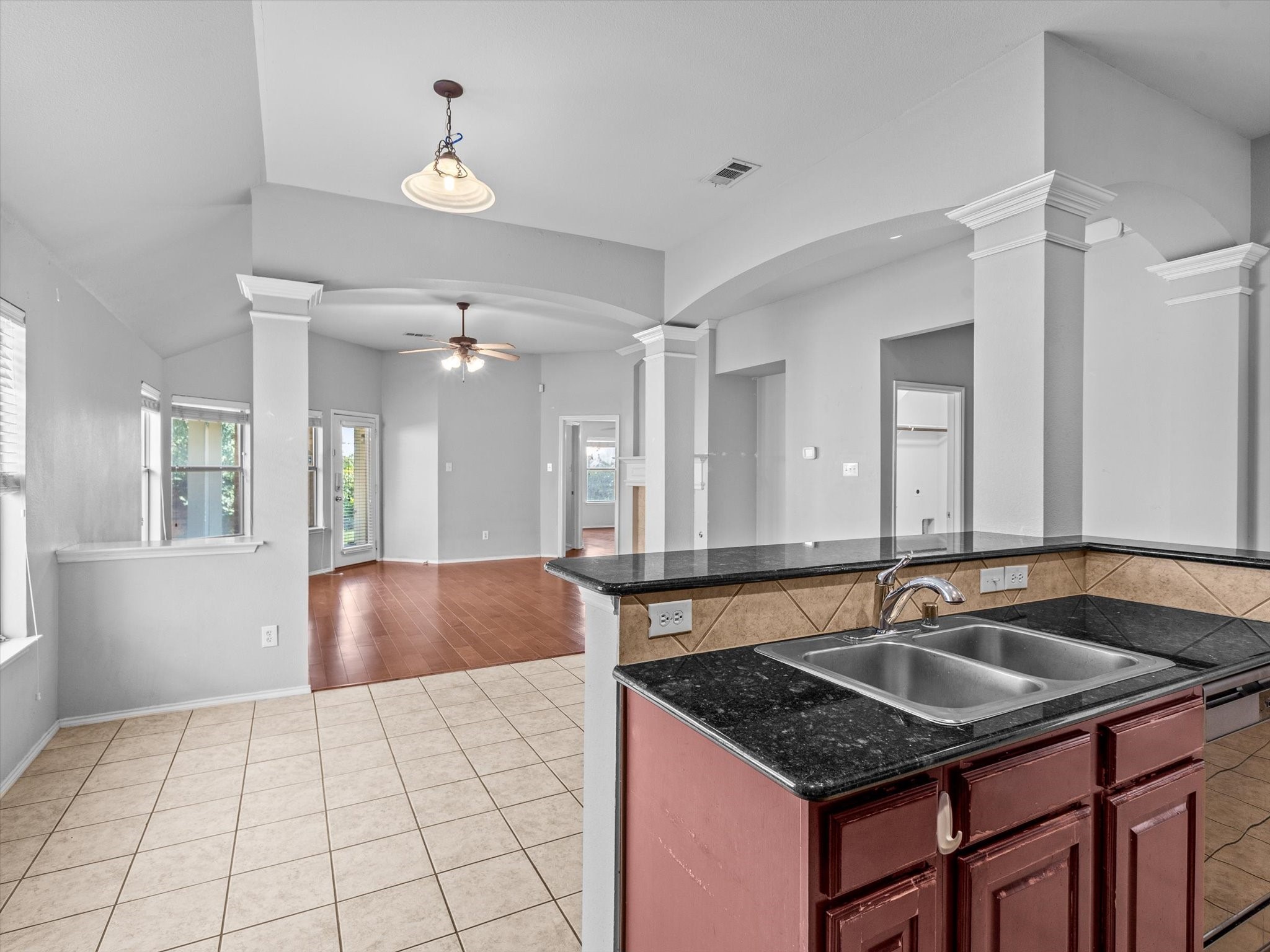 5113 Sweetgum Court
