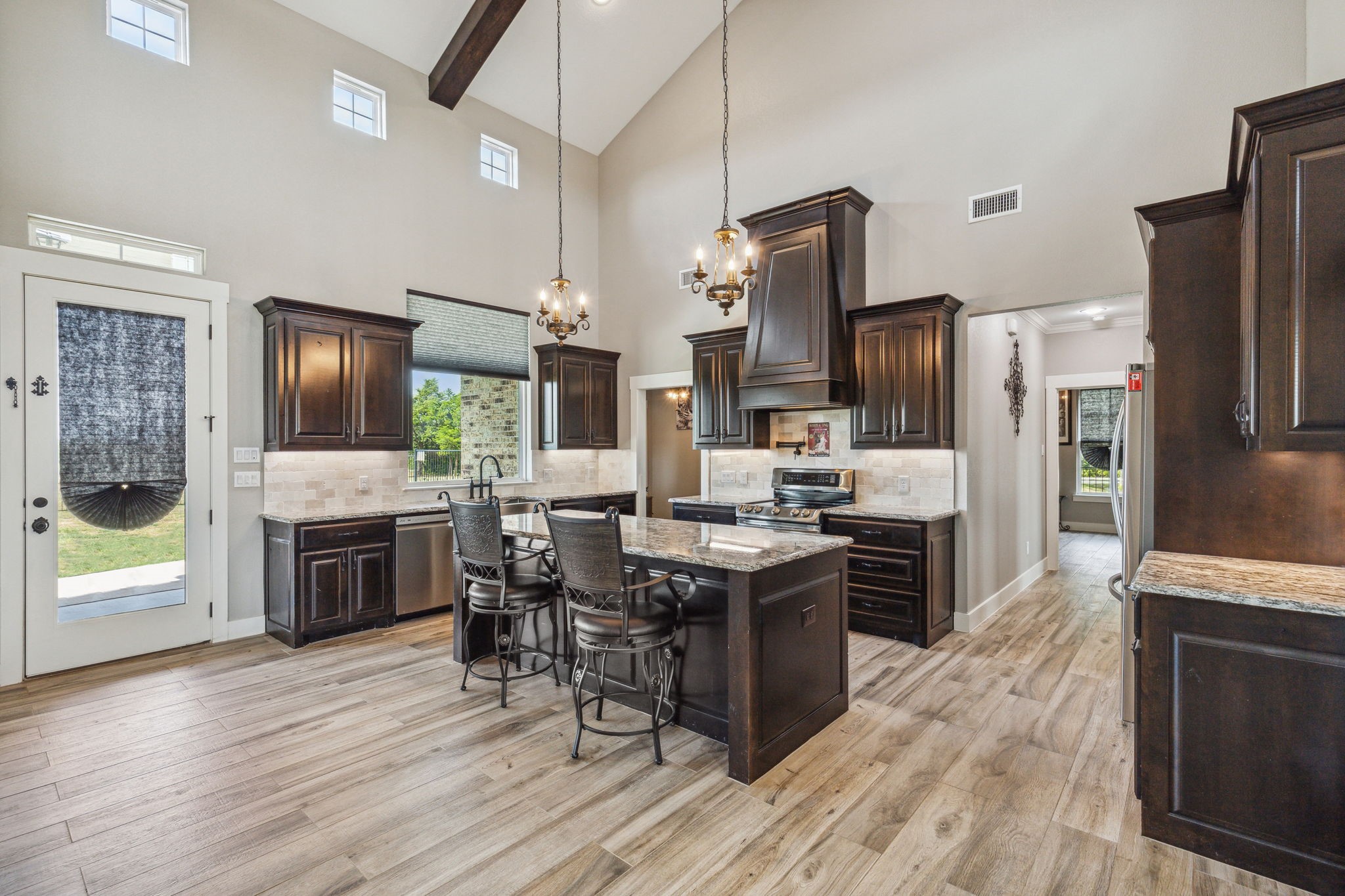 737 Sabine Creek Road