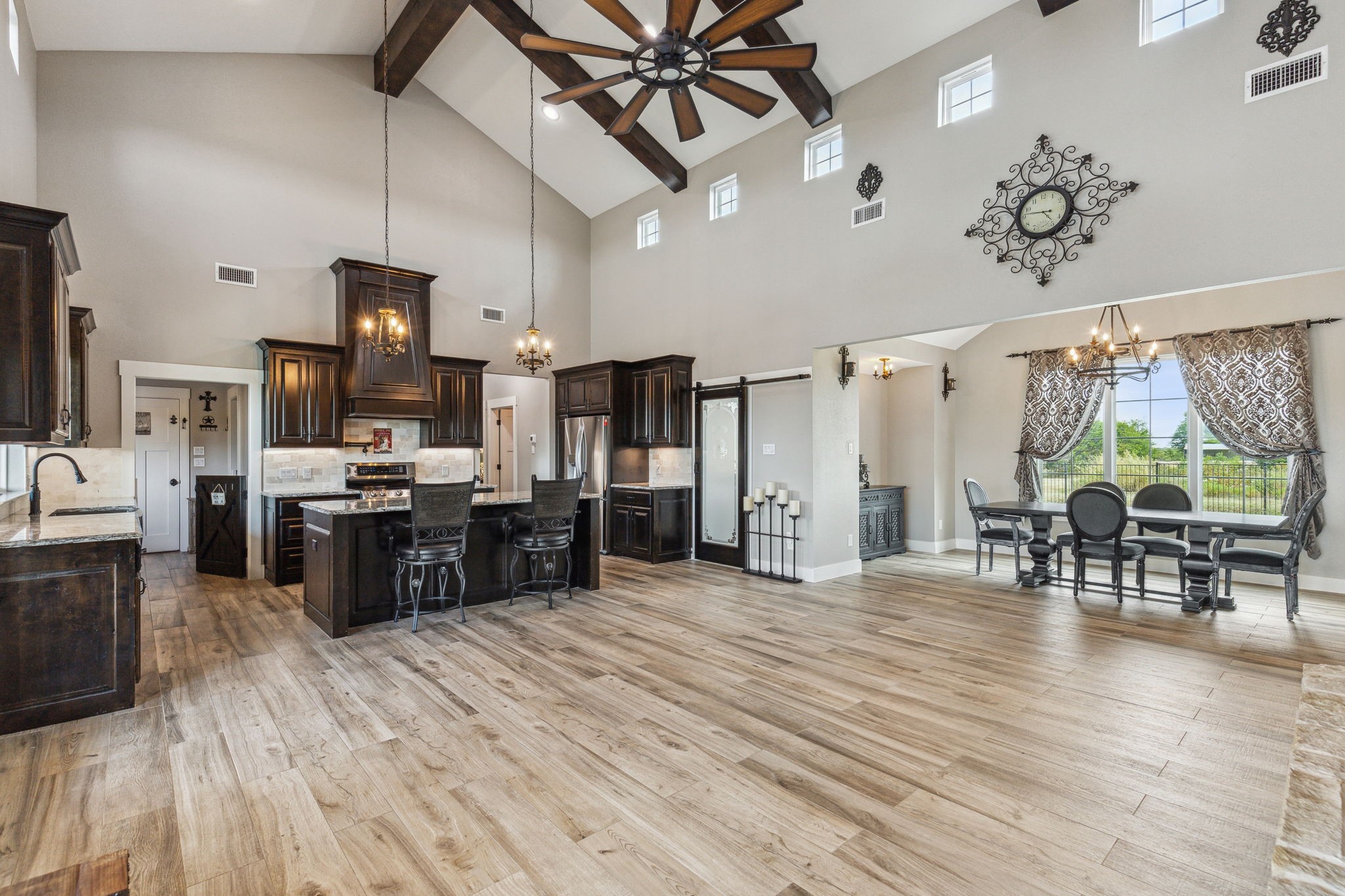 737 Sabine Creek Road