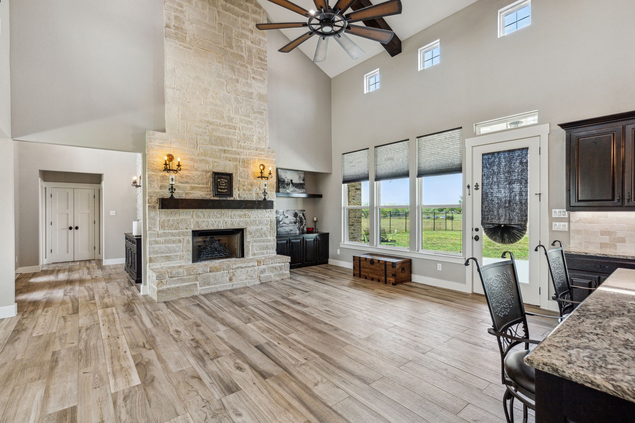 737 Sabine Creek Road