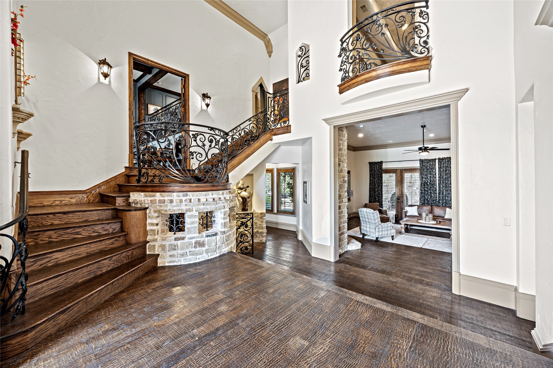 1237 Wales Drive