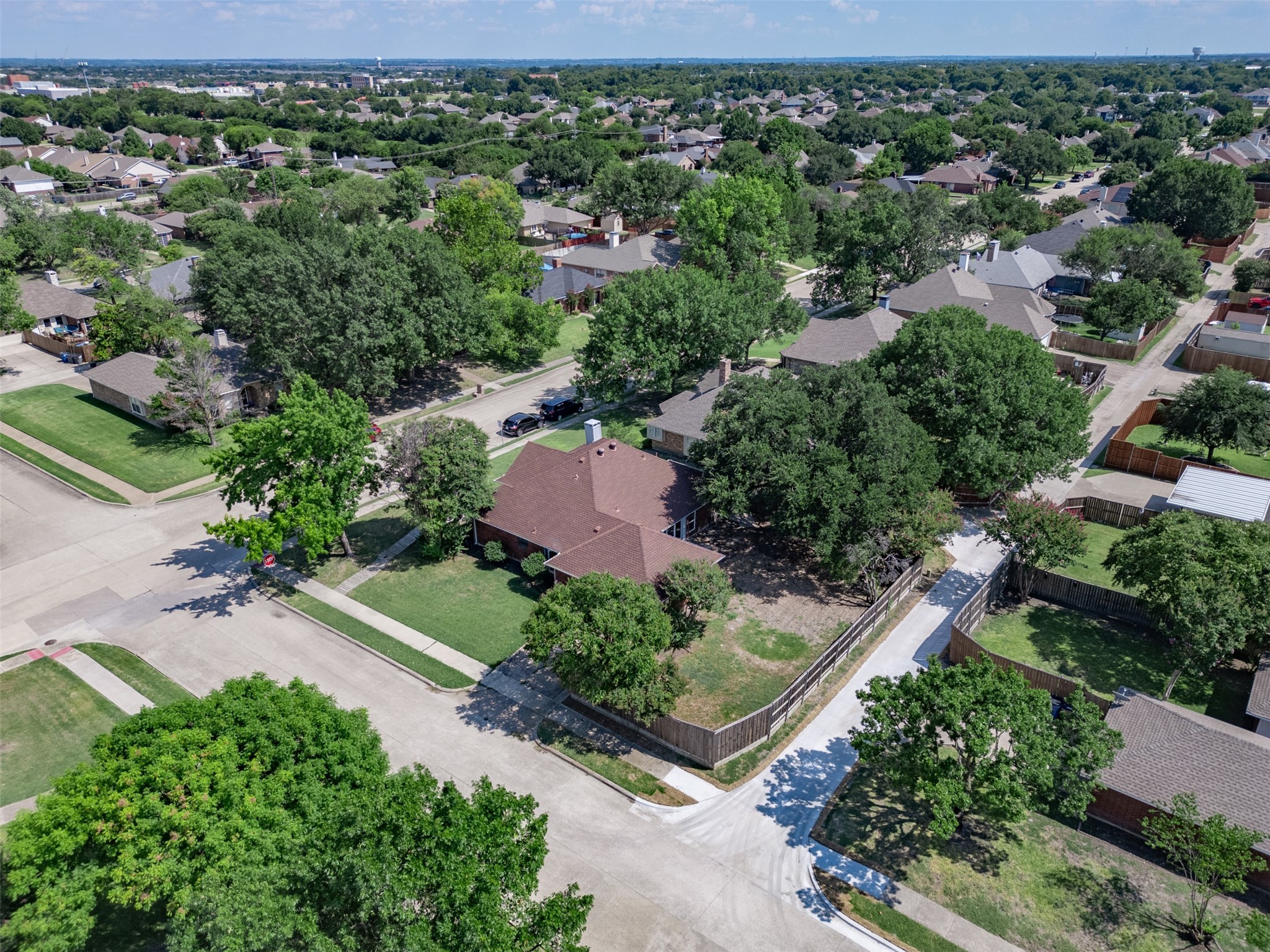 515 N Winding Oaks Drive