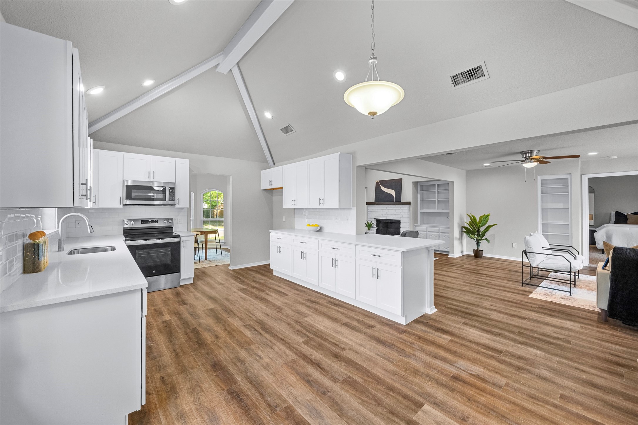 515 N Winding Oaks Drive