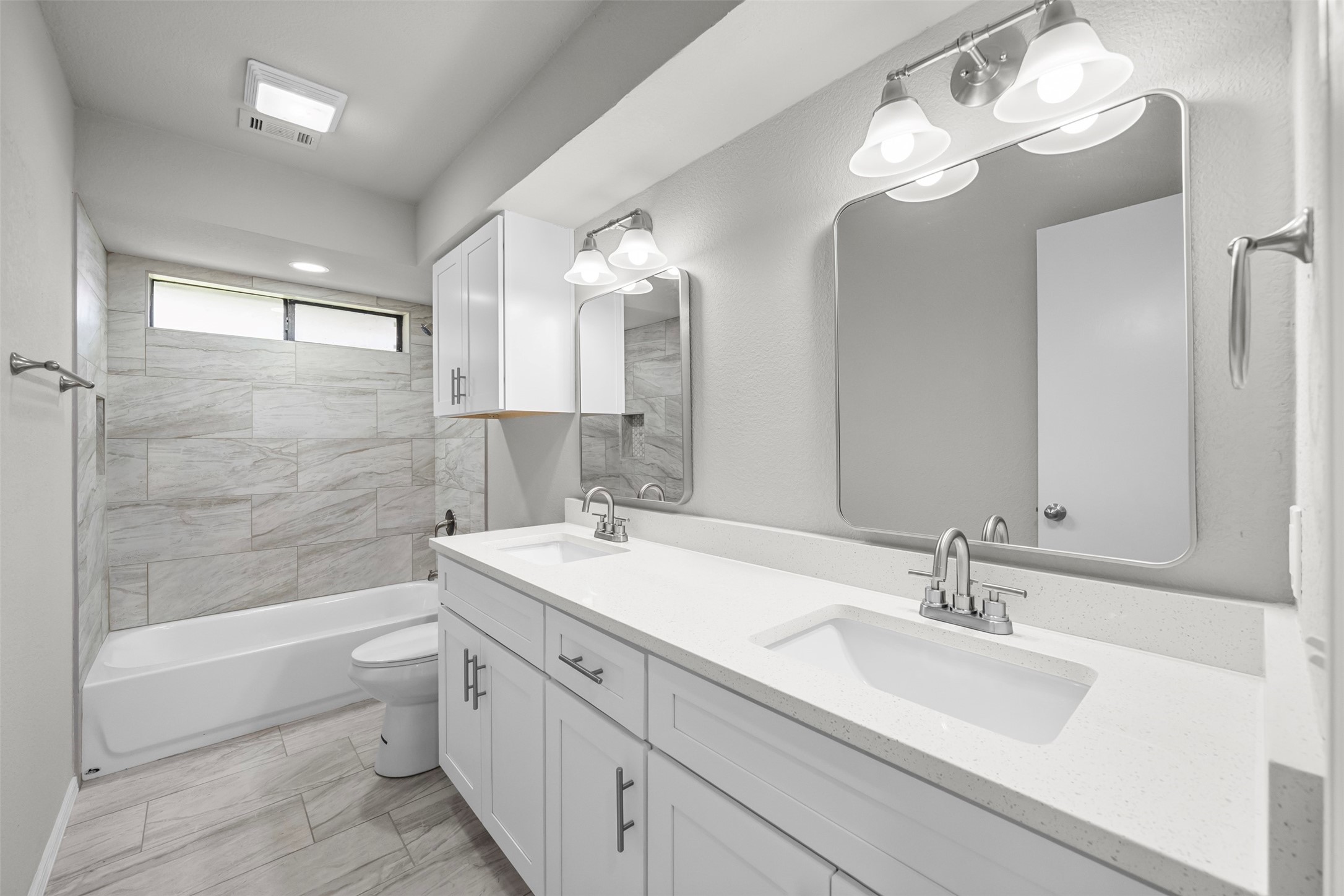 515 N Winding Oaks Drive